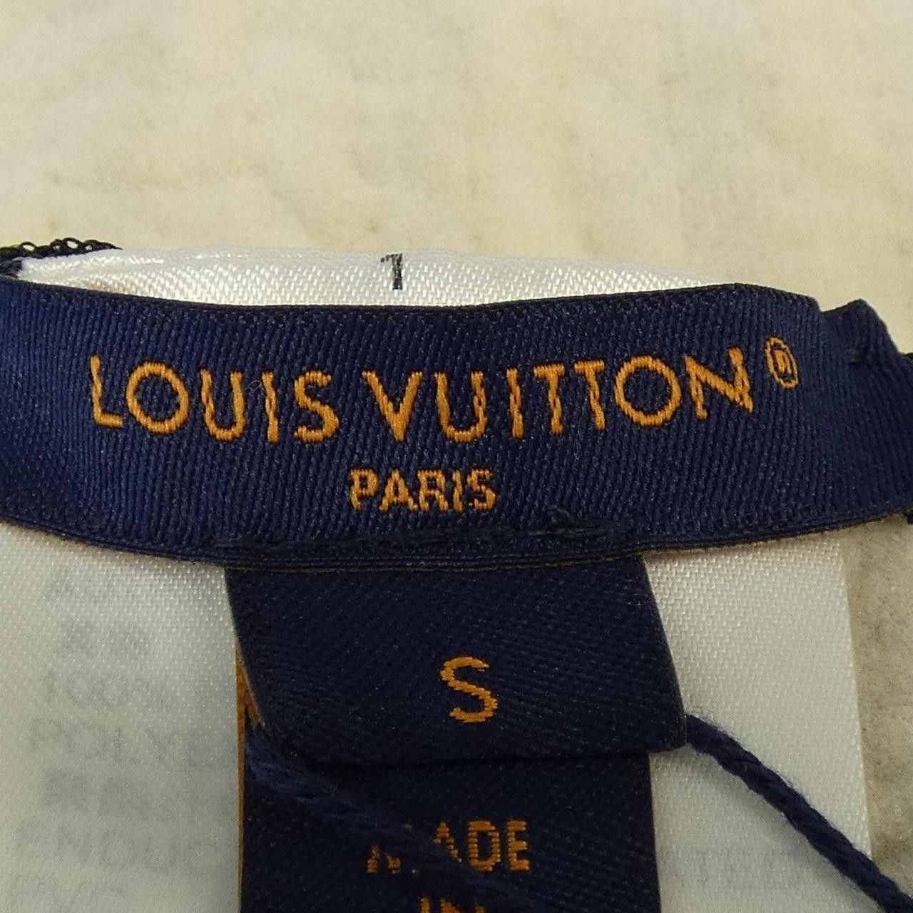 Louis Vuitton Louis Vuitton Louis Vuitton Crinkle Knit Top Textile Tops FOKL69216 DUTY FREE for USA Size ONE SIZE - 4 Thumbnail