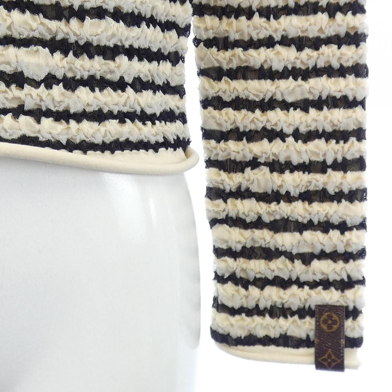 Louis Vuitton Louis Vuitton Louis Vuitton Crinkle Knit Top Textile Tops FOKL69216 DUTY FREE for USA Size ONE SIZE - 6 Thumbnail