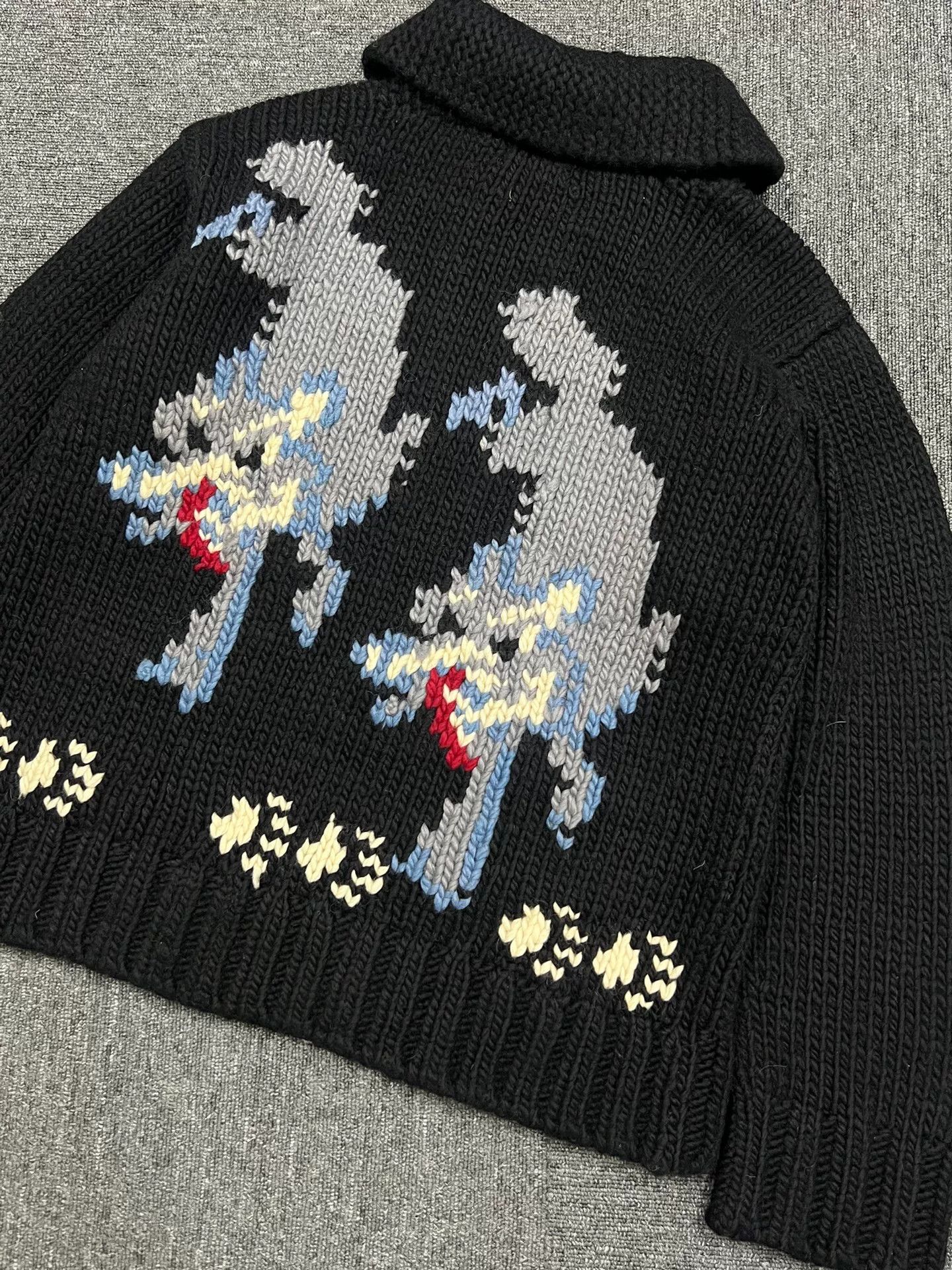 Visvim Black Wolf Pattern Knit Cardigan Size US M / EU 48-50 / 2 - 7 Thumbnail