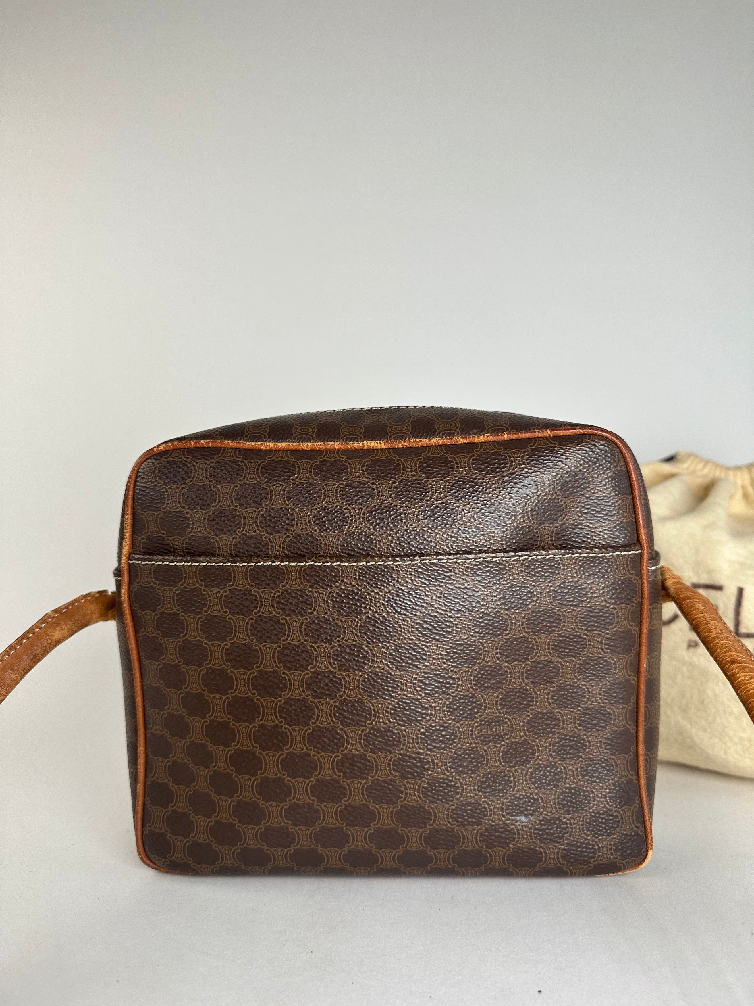Celine Vintage Paris Triomphe Monogram Leather Shoulder Bag Brown Size ONE SIZE - 7 Thumbnail