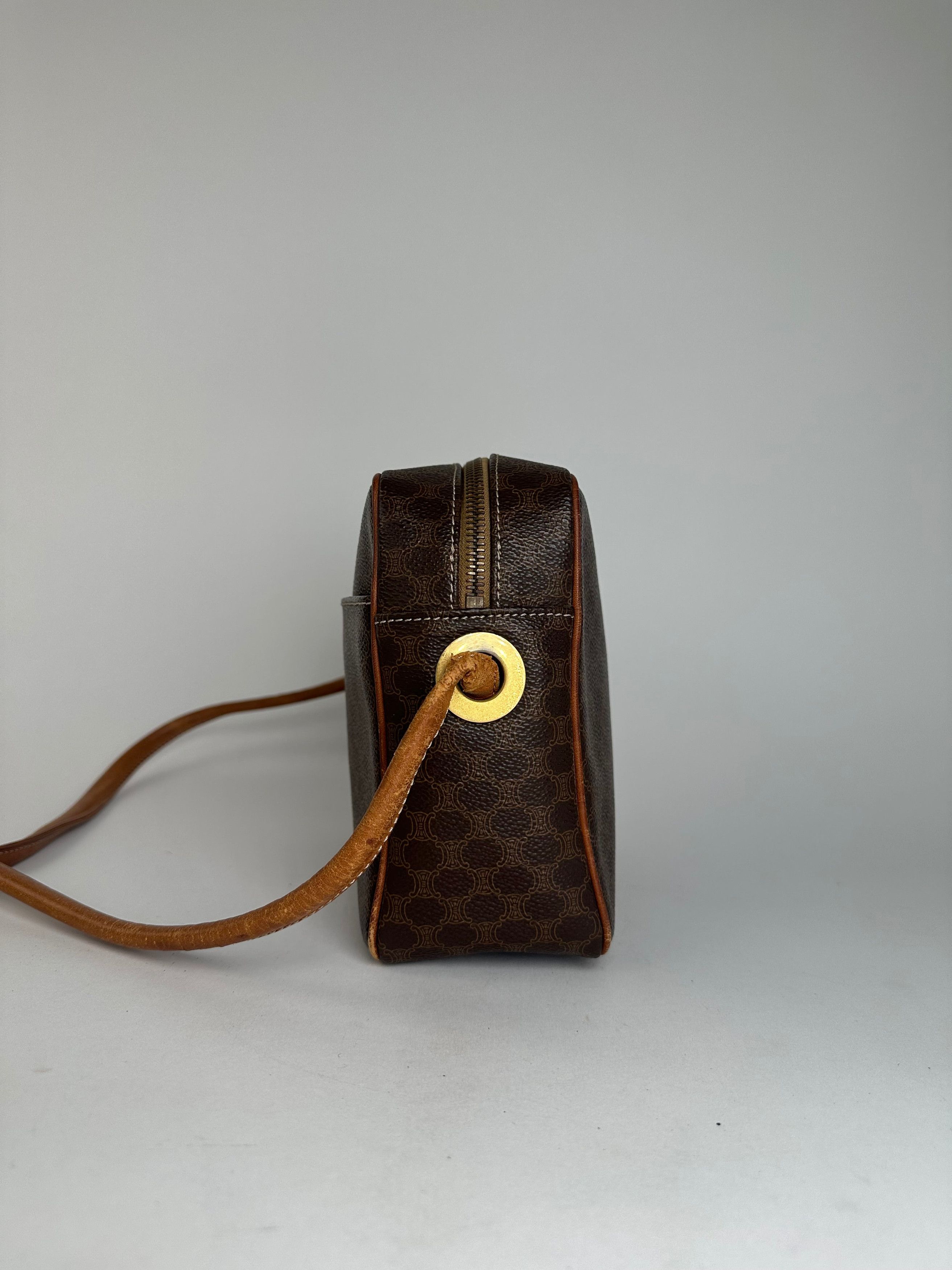 Celine Vintage Paris Triomphe Monogram Leather Shoulder Bag Brown Size ONE SIZE - 8 Thumbnail