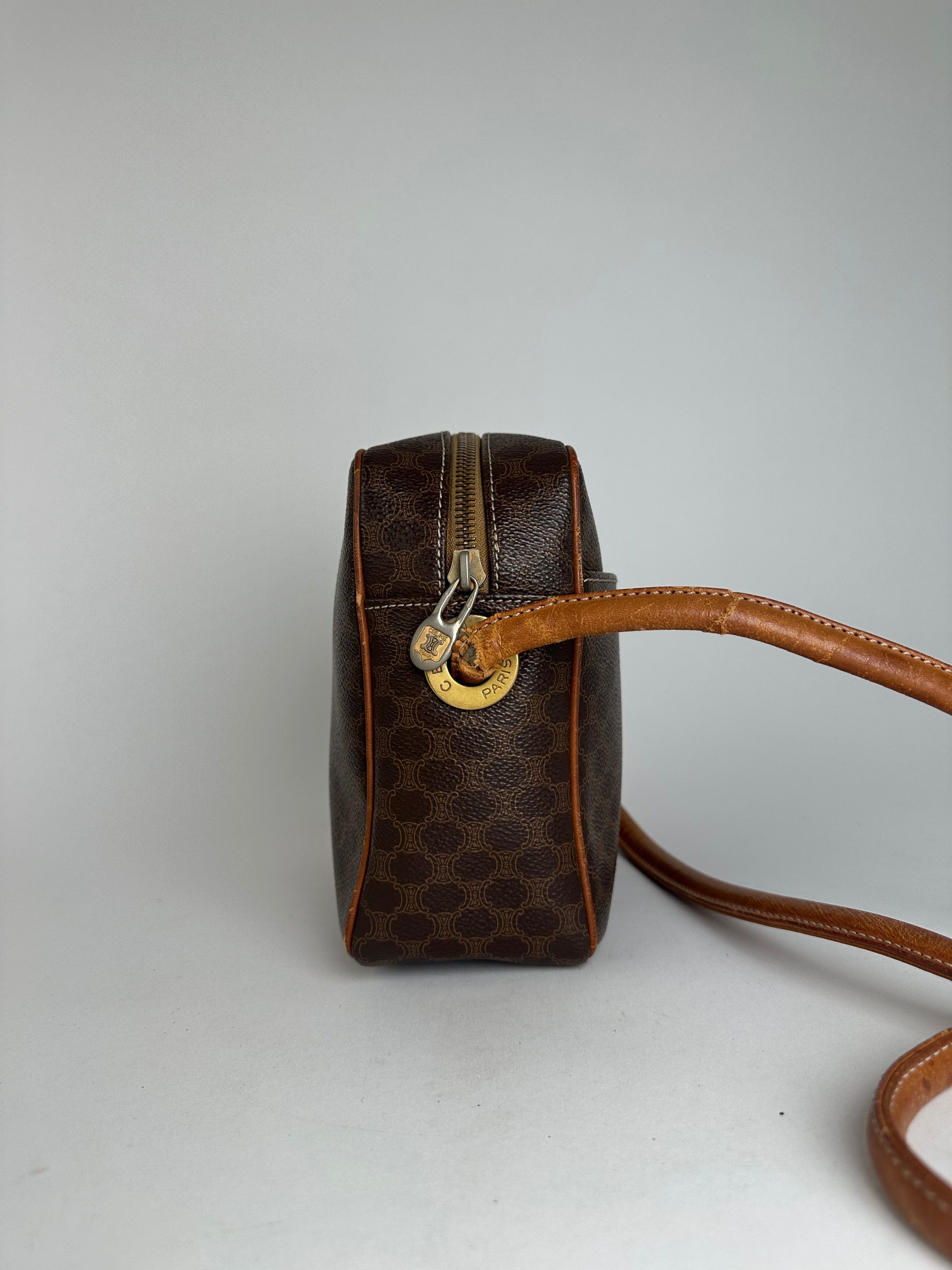 Celine Vintage Paris Triomphe Monogram Leather Shoulder Bag Brown Size ONE SIZE - 10 Thumbnail