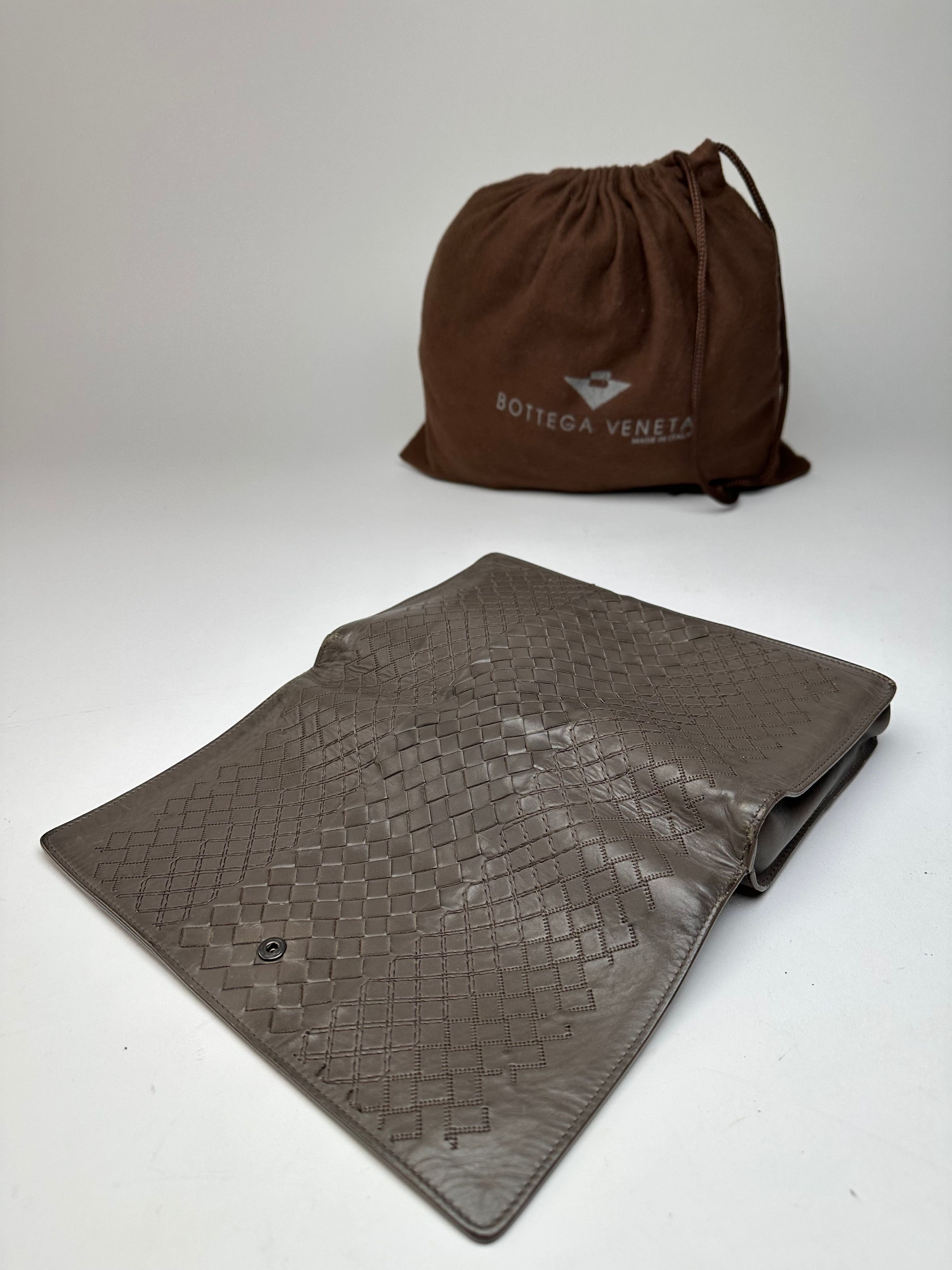Bottega Veneta Vintage Intrecciato Leather Clutch Grey Size ONE SIZE - 10 Thumbnail
