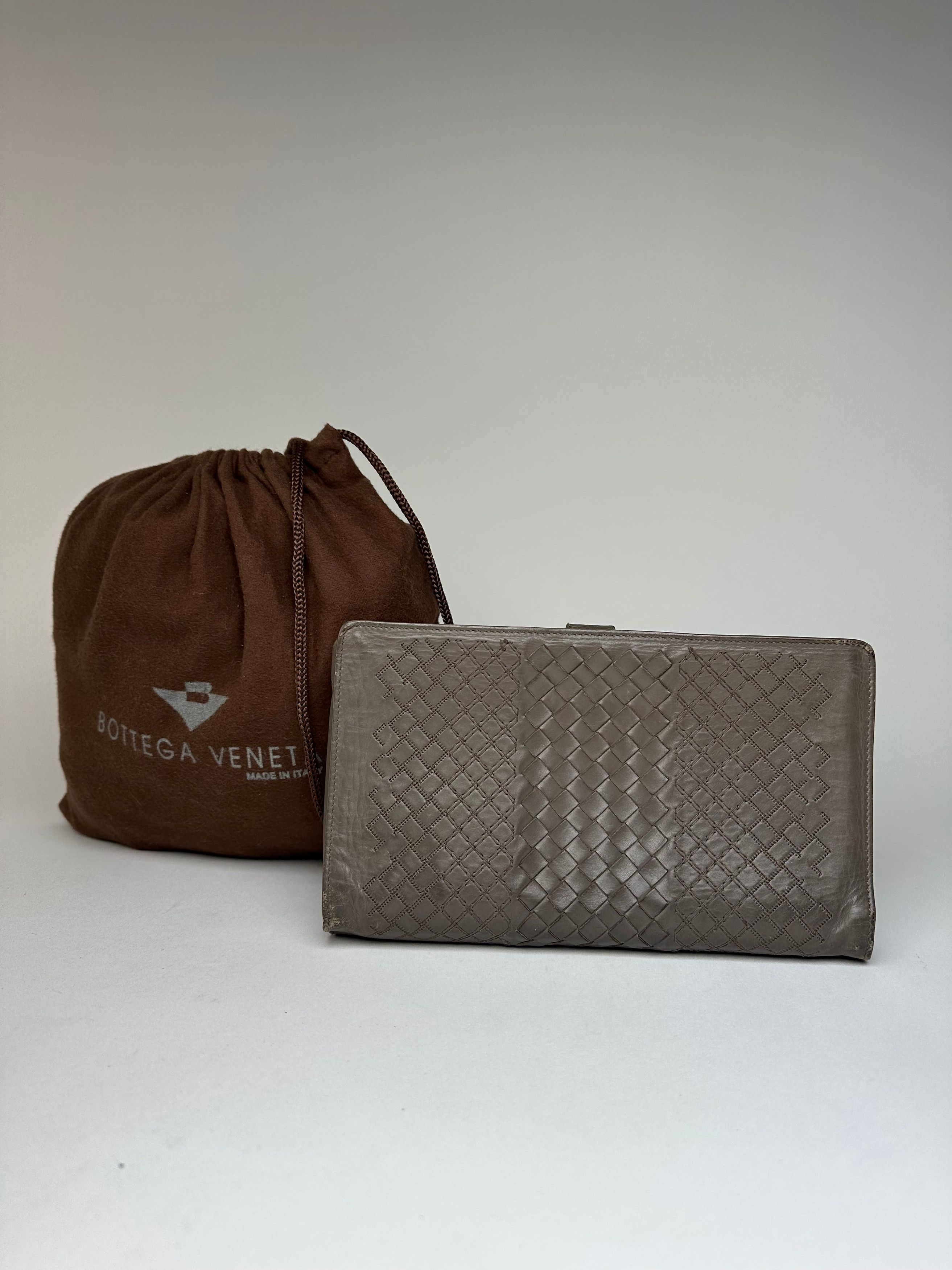 Bottega Veneta Vintage Intrecciato Leather Clutch Grey Size ONE SIZE - 2 Thumbnail