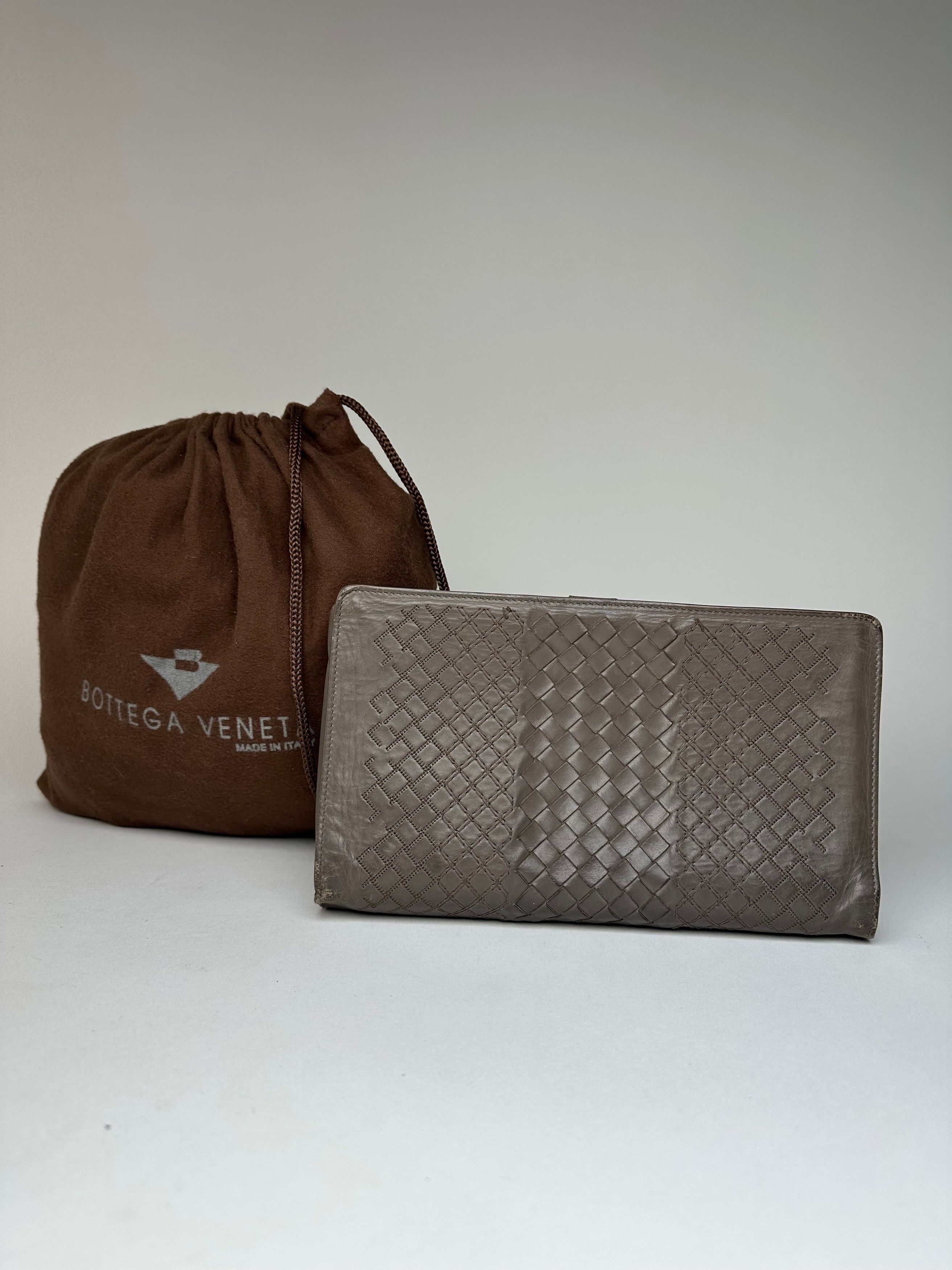 Bottega Veneta Vintage Intrecciato Leather Clutch Grey Size ONE SIZE - 14 Thumbnail
