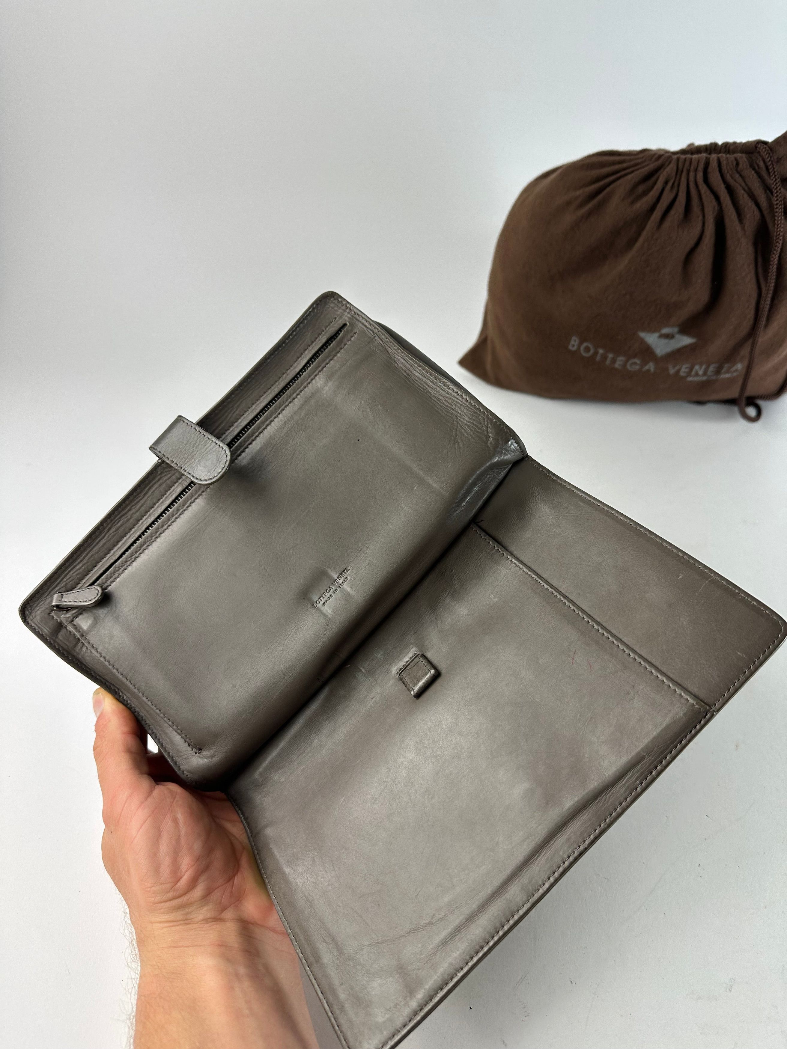Bottega Veneta Vintage Intrecciato Leather Clutch Grey Size ONE SIZE - 3 Thumbnail