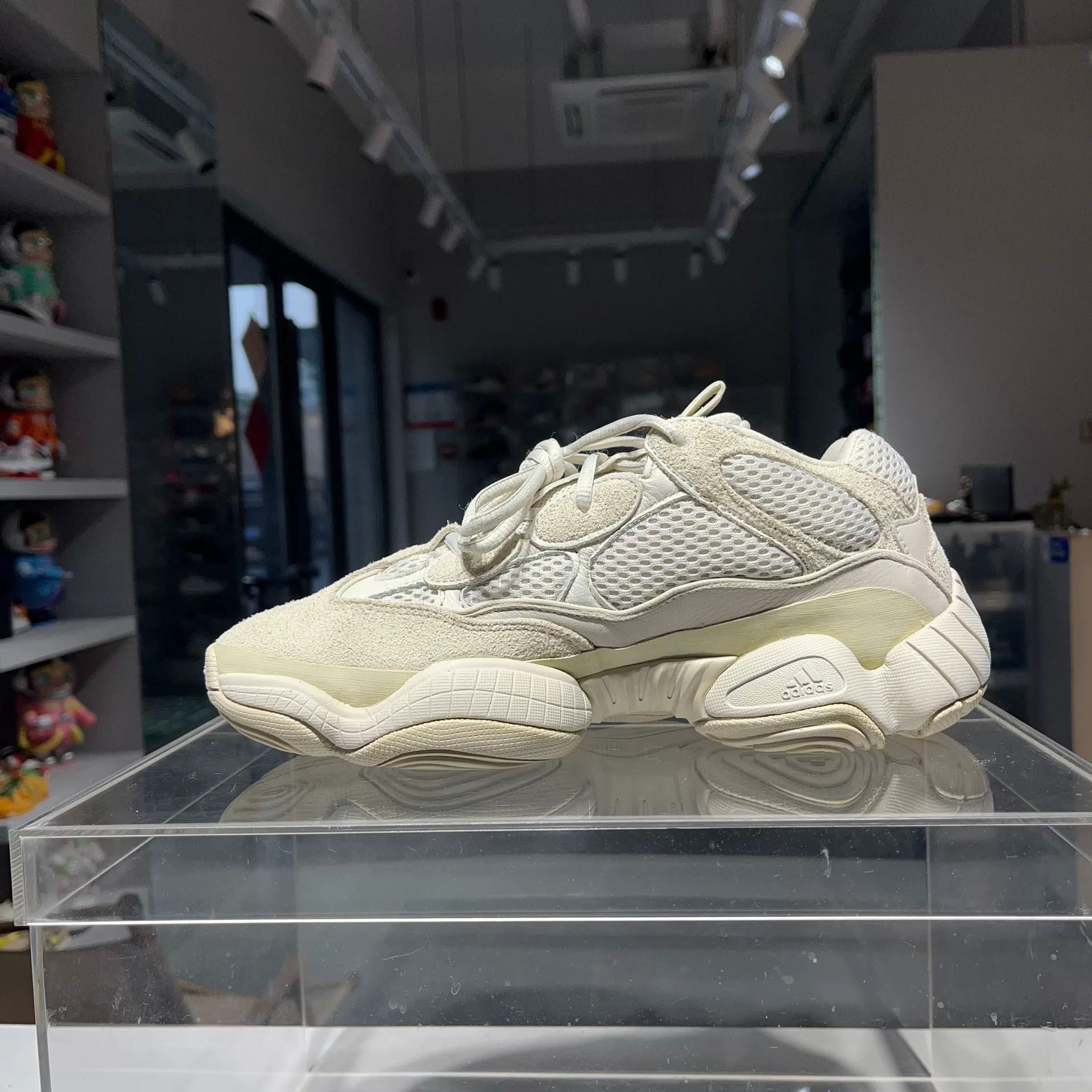 Adidas Adidas YEEZY Lowtop Sneakers 9.5 Men Size US 9.5 / EU 42-43 - 6 Thumbnail