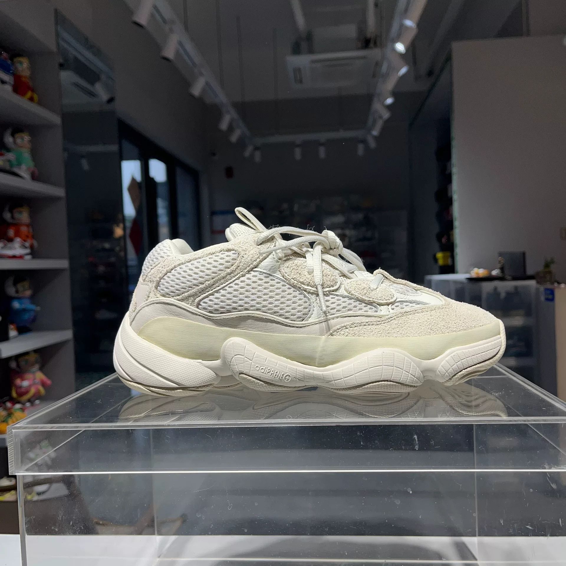 Adidas Adidas YEEZY Lowtop Sneakers 9.5 Men Size US 9.5 / EU 42-43 - 5 Thumbnail