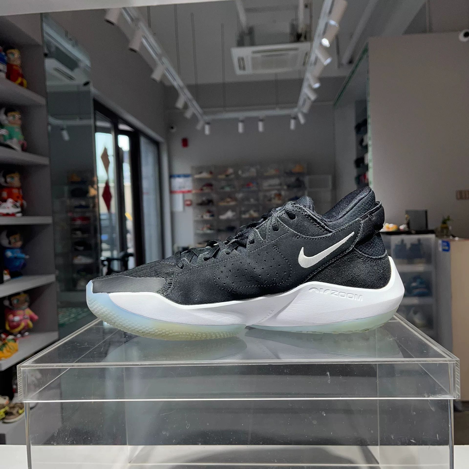 Nike Nike Black Lowtop Sneakers 11 Men Size US 11 / EU 44 - 6 Thumbnail
