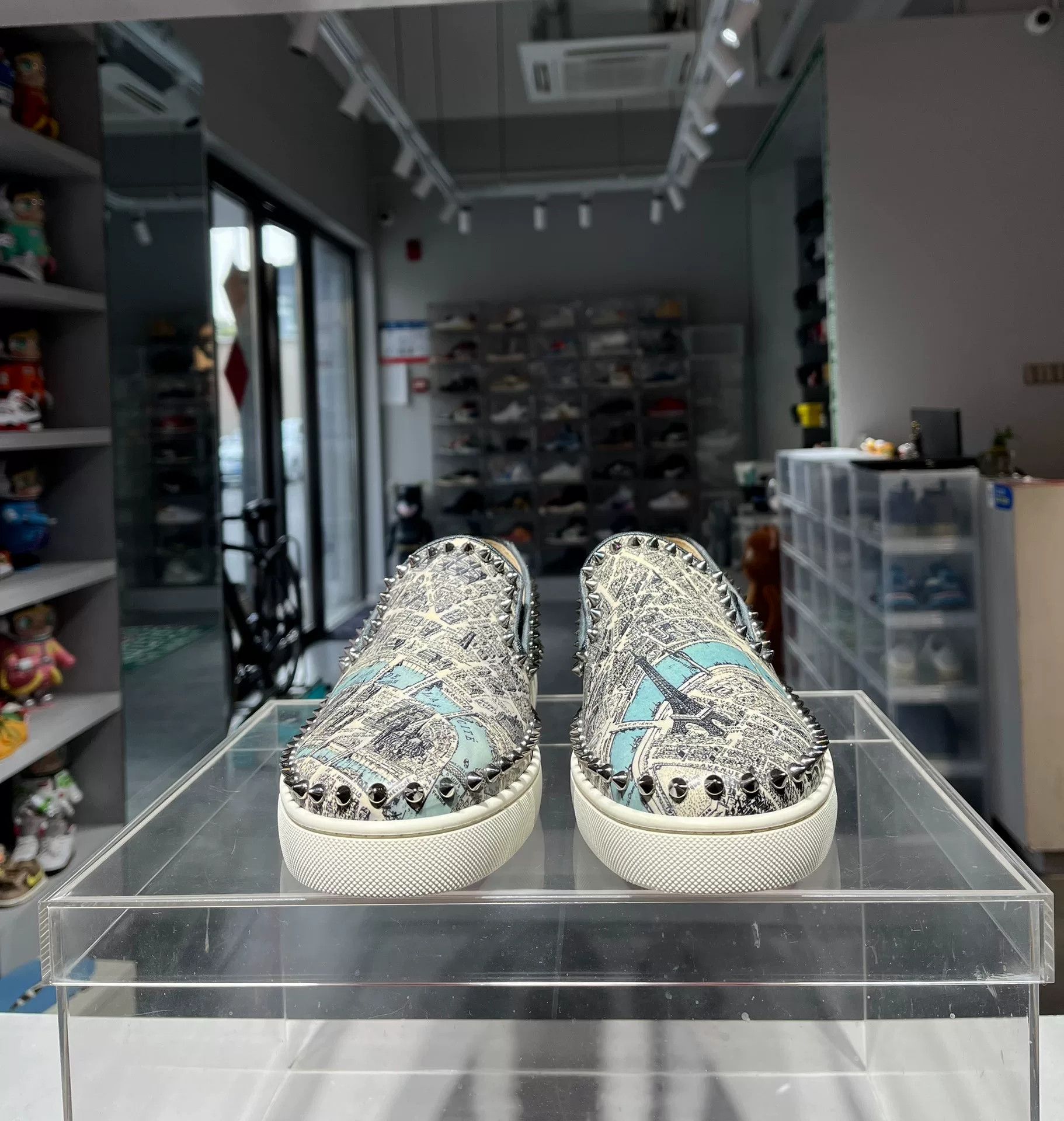 Christian Louboutin Christian Louboutin Lowtop Sneakers 9 Men Size US 9 / EU 42 - 2 Thumbnail