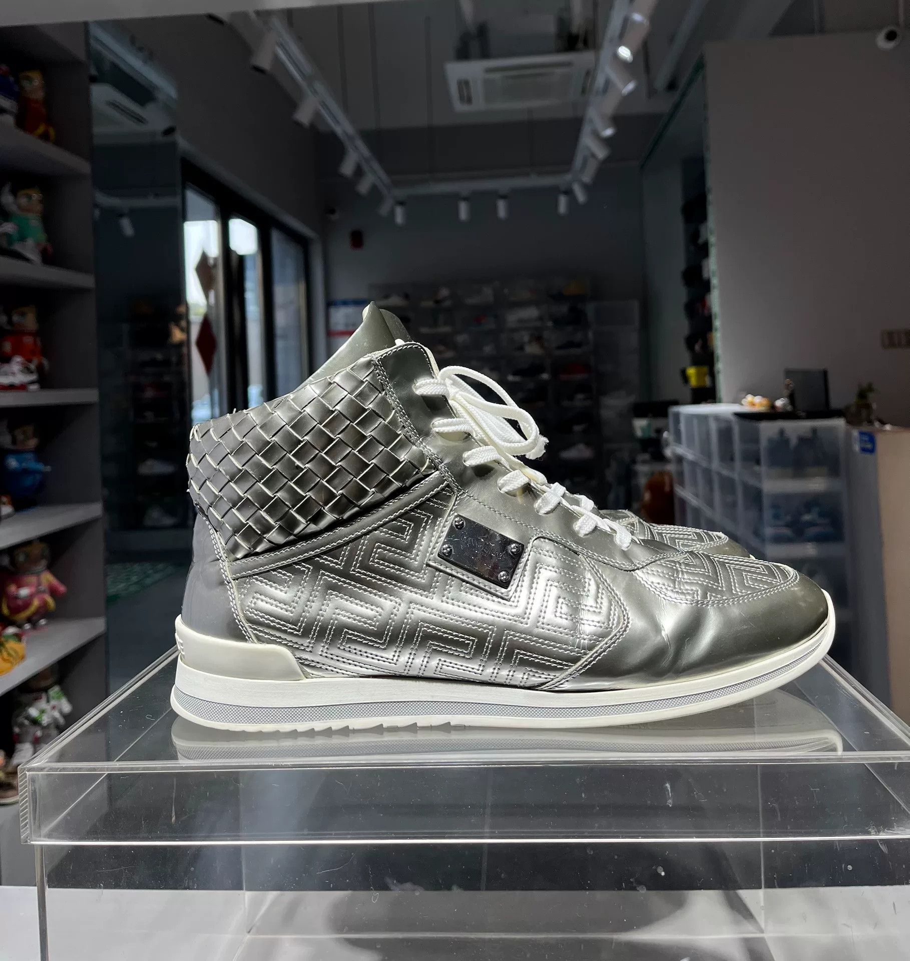 Versace Versace Silver Lowtop Sneakers 9 Men Size US 9 / EU 42 - 3 Thumbnail
