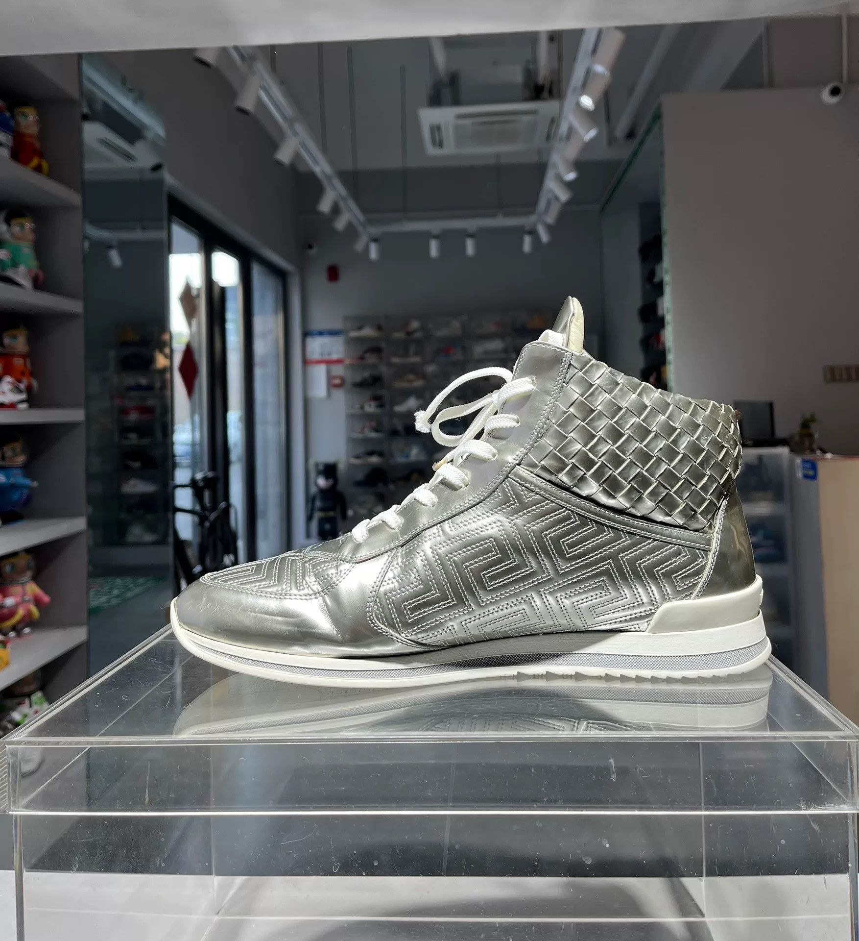 Versace Versace Silver Lowtop Sneakers 9 Men Size US 9 / EU 42 - 5 Thumbnail