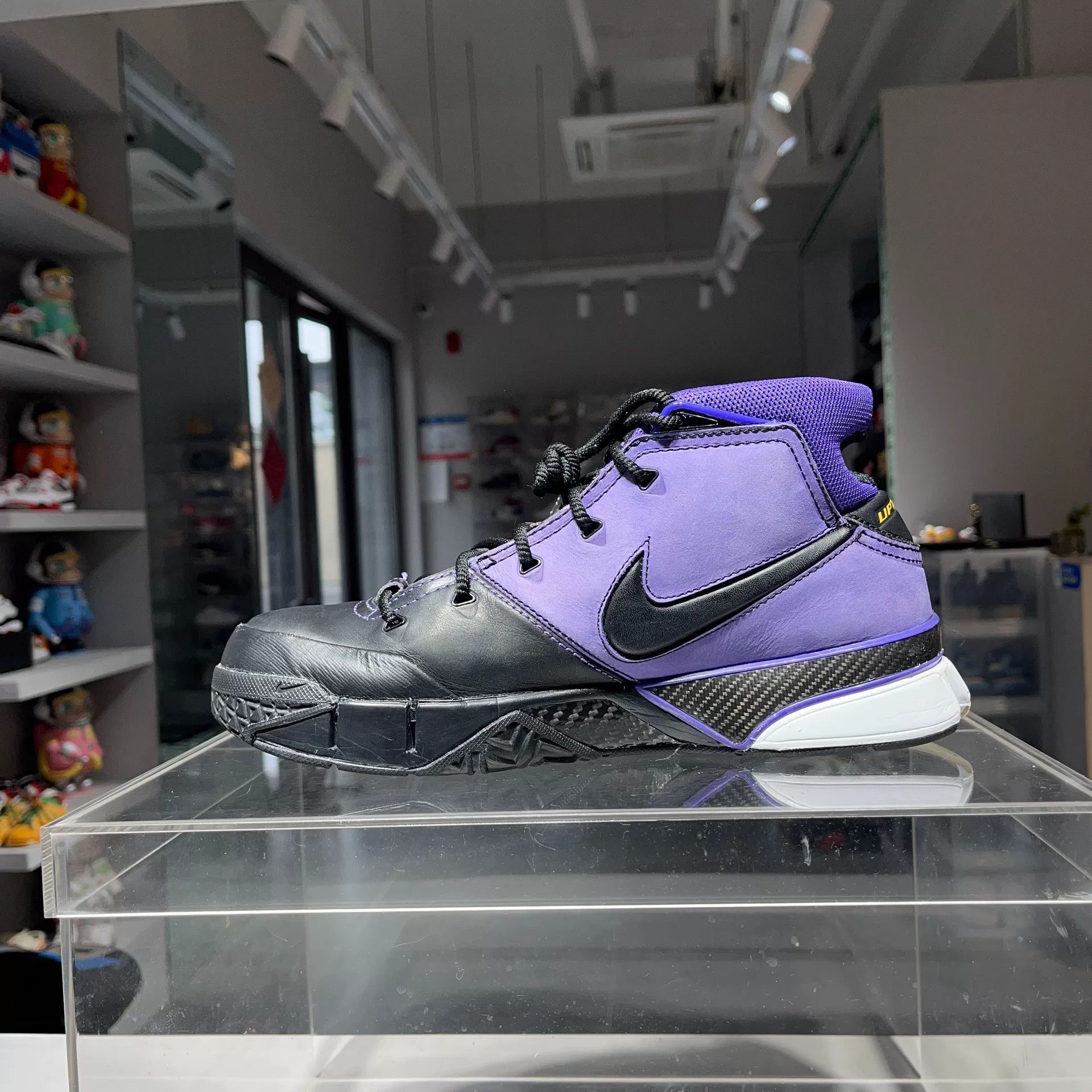 Nike Nike Purple Lowtop Sneakers 9.5 Men Size US 9.5 / EU 42-43 - 6 Thumbnail