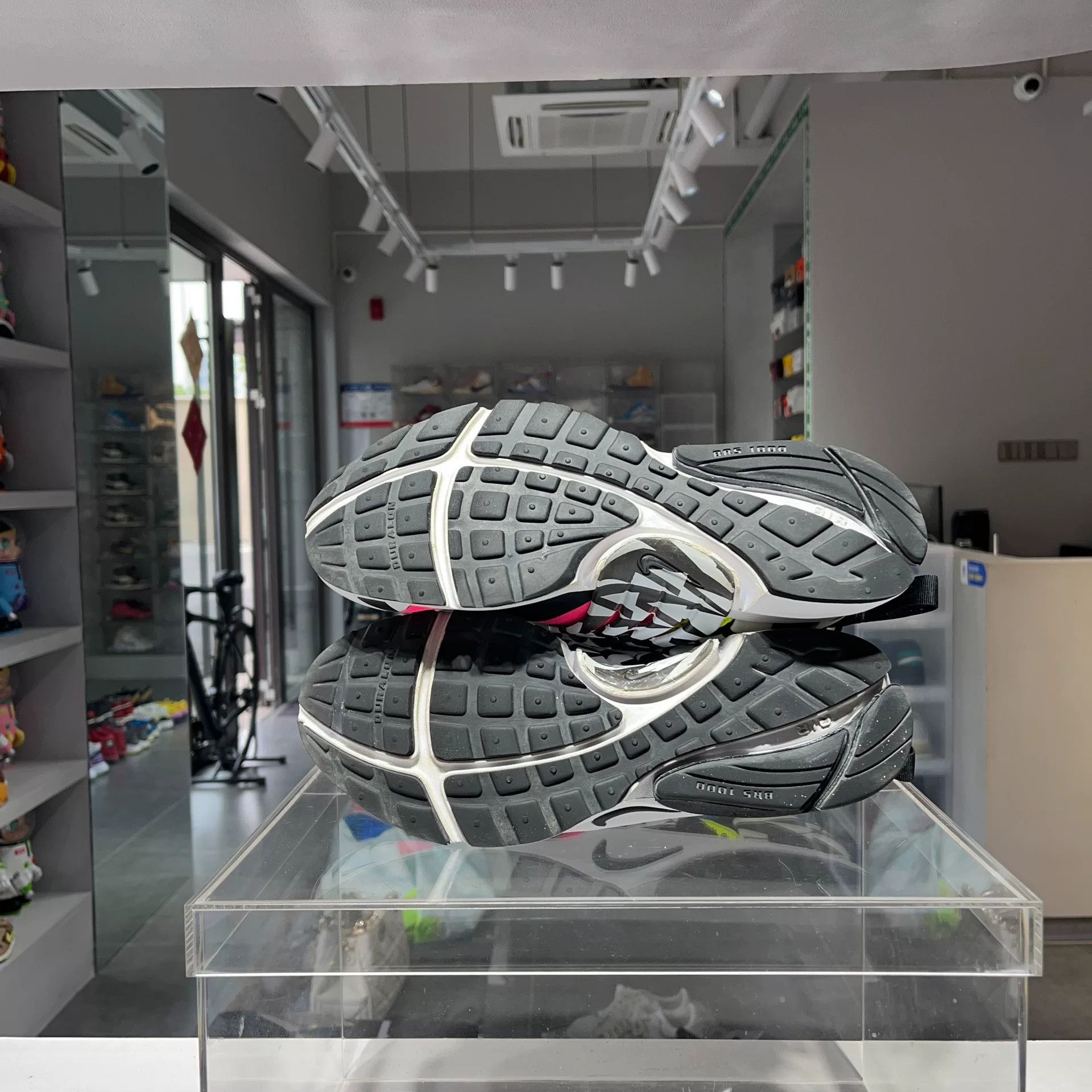 Acronym Acronym Cotton Lowtop Sneakers 9.5 Men Size US 9.5 / EU 42-43 - 7 Thumbnail