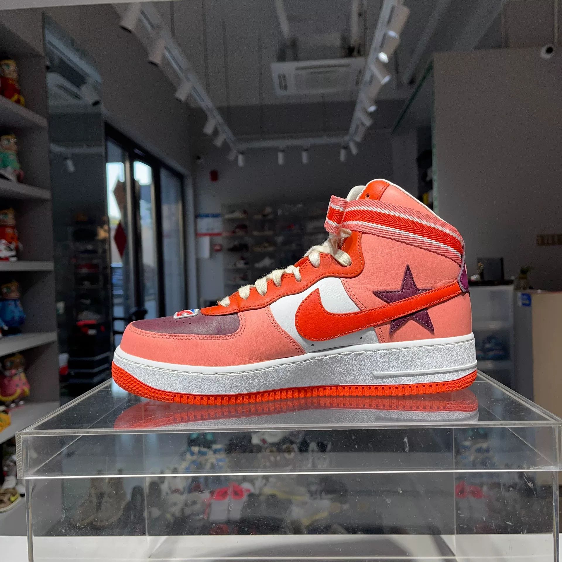 Nike Nike Collab Pink Lowtop Sneakers 9.5 Men Size US 9.5 / EU 42-43 - 6 Thumbnail