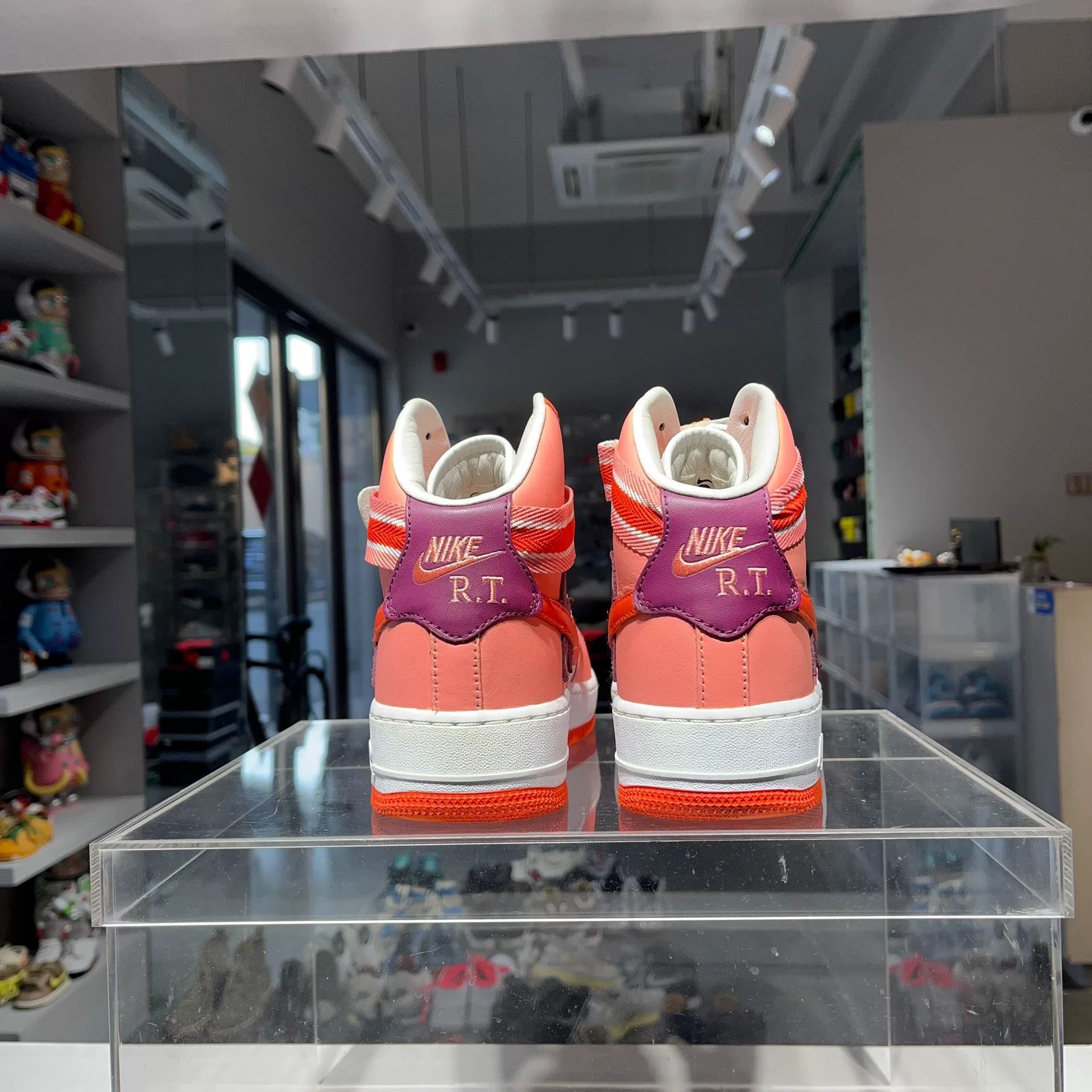 Nike Nike Collab Pink Lowtop Sneakers 9.5 Men Size US 9.5 / EU 42-43 - 3 Thumbnail