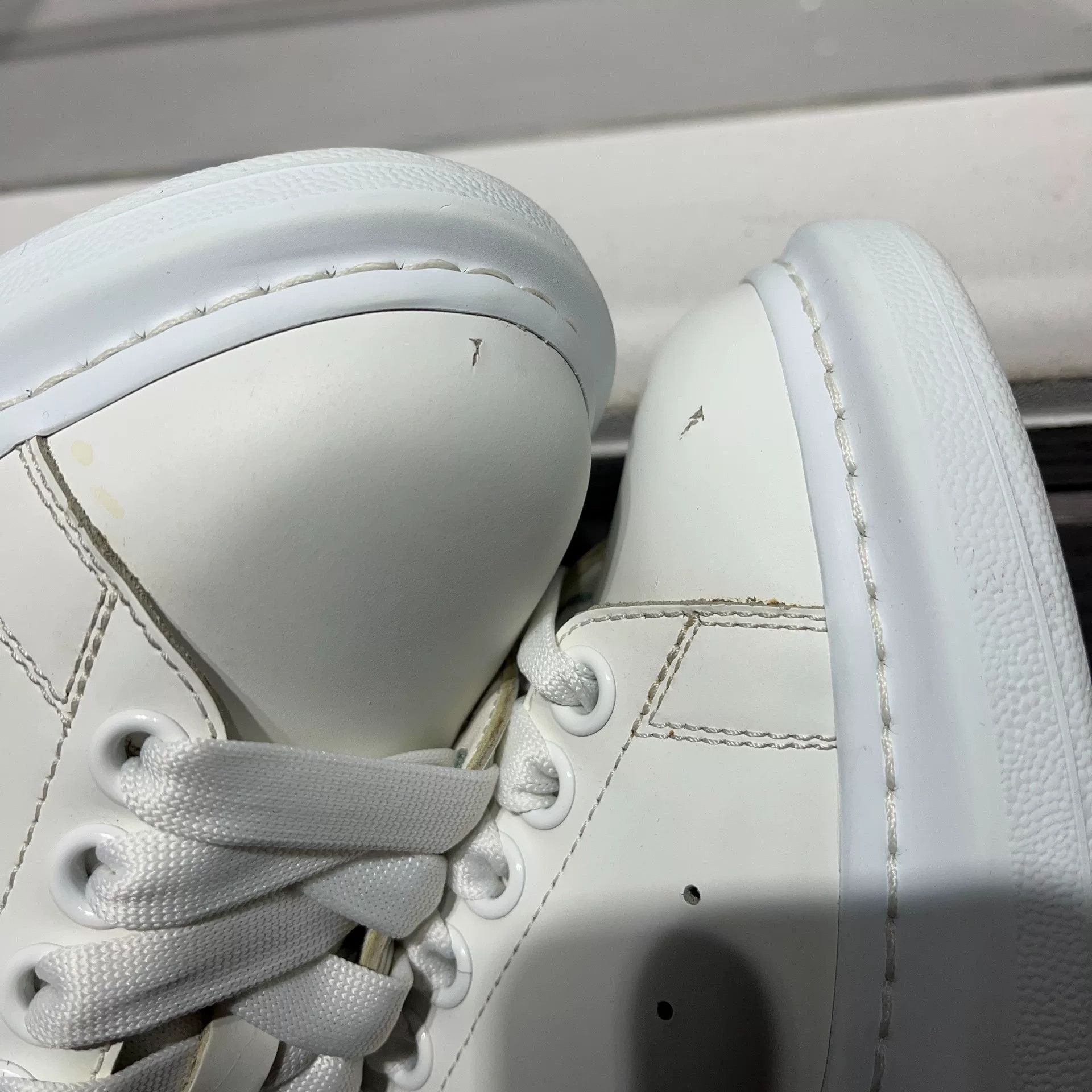 Alexander McQueen Black Lowtop Sneakers us_5-5 Women Size US 5.5 / IT 35.5 - 8 Thumbnail