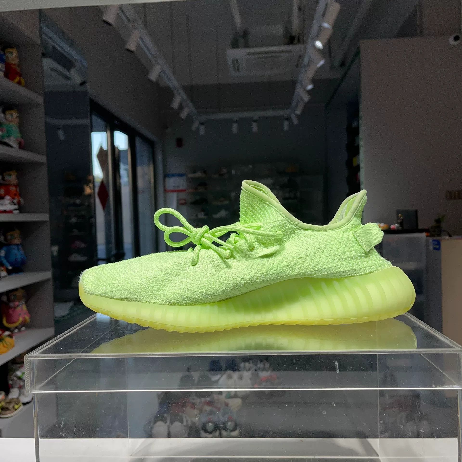 Adidas Adidas YEEZY Glow Green Lowtop Sneakers 13 Men Size US 13 / EU 46 - 6 Thumbnail