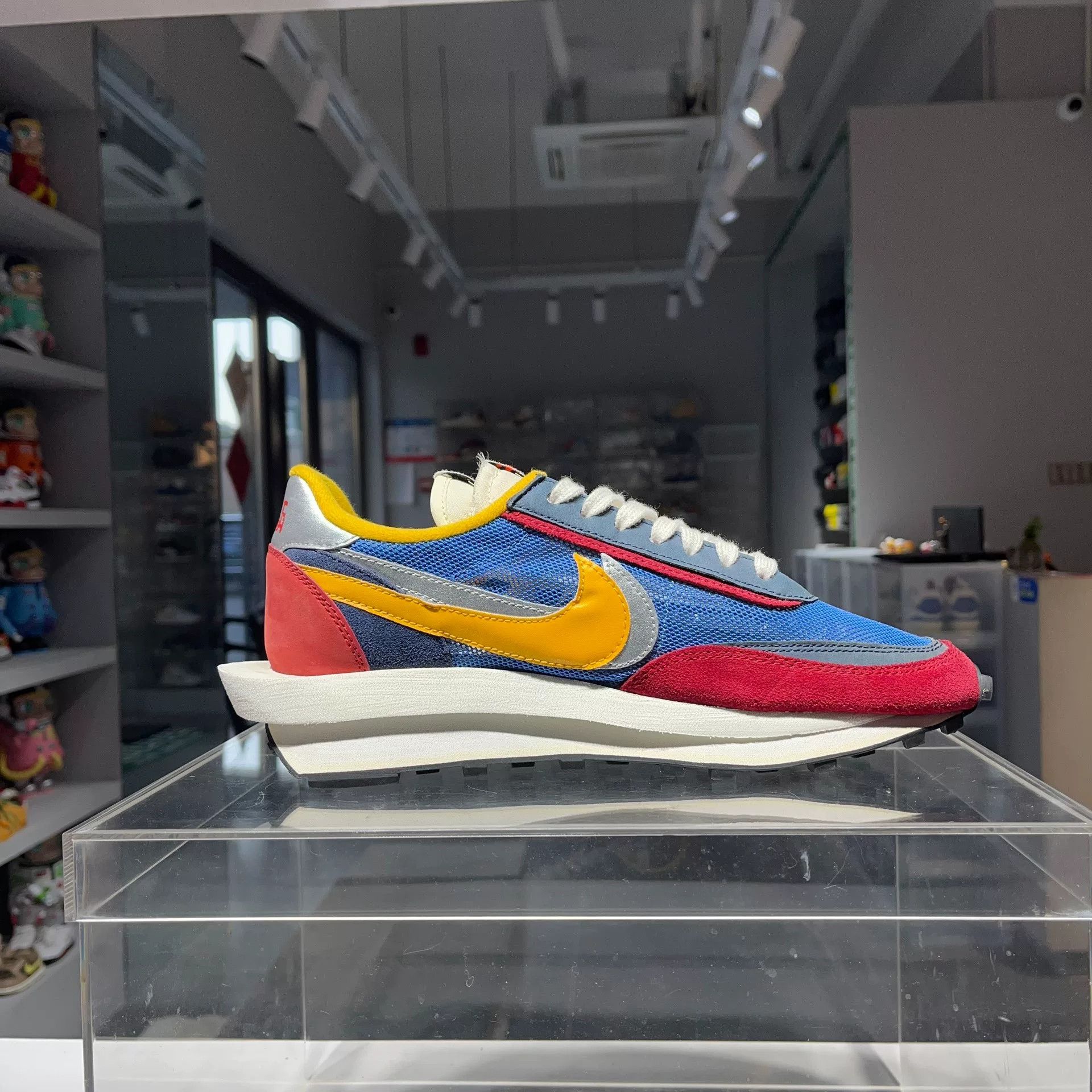Sacai Sacai Blue Lowtop Sneakers 11 Men Size US 11 / EU 44 - 4 Thumbnail