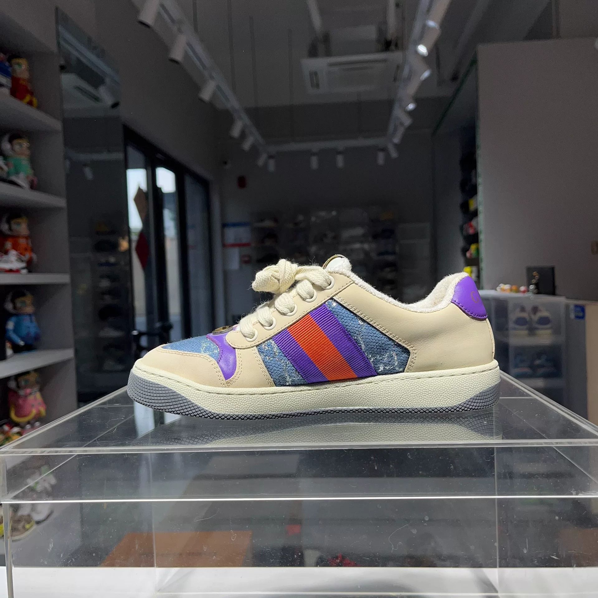 Gucci Gucci Blue Lowtop Sneakers us_5 Women Size US 5 / IT 35 - 6 Thumbnail