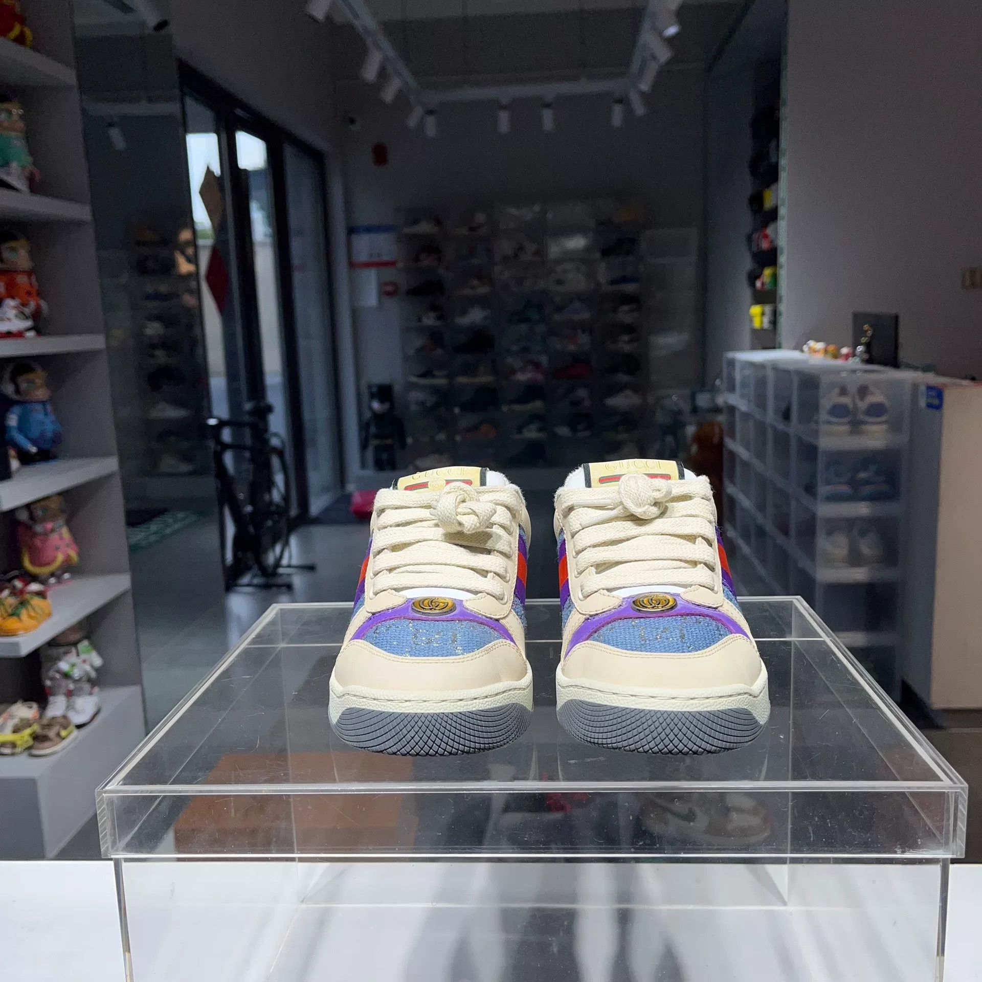 Gucci Gucci Blue Lowtop Sneakers us_5 Women Size US 5 / IT 35 - 2 Thumbnail