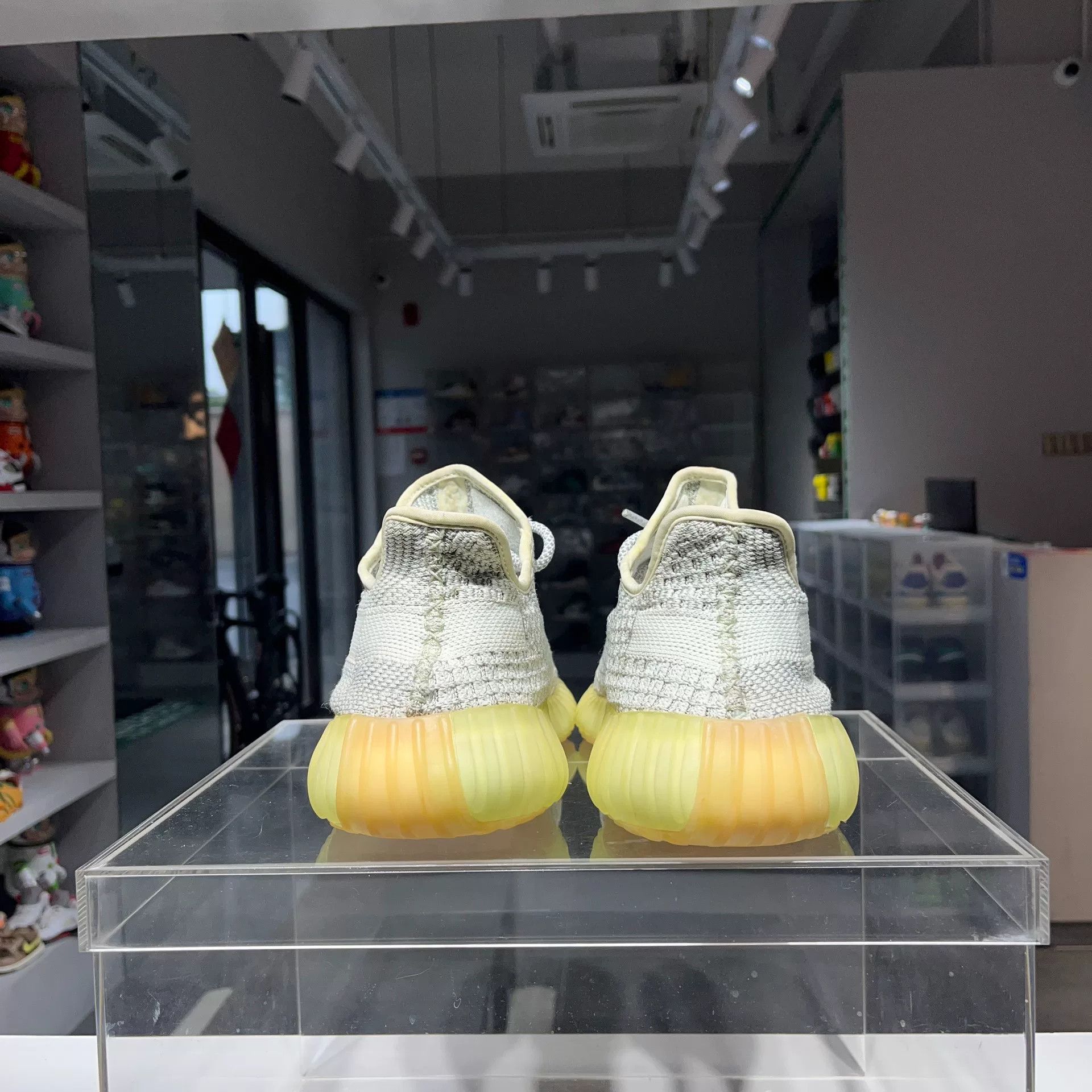 Adidas Adidas YEEZY Gray Lowtop Sneakers 9.5 Men Size US 9.5 / EU 42-43 - 3 Thumbnail