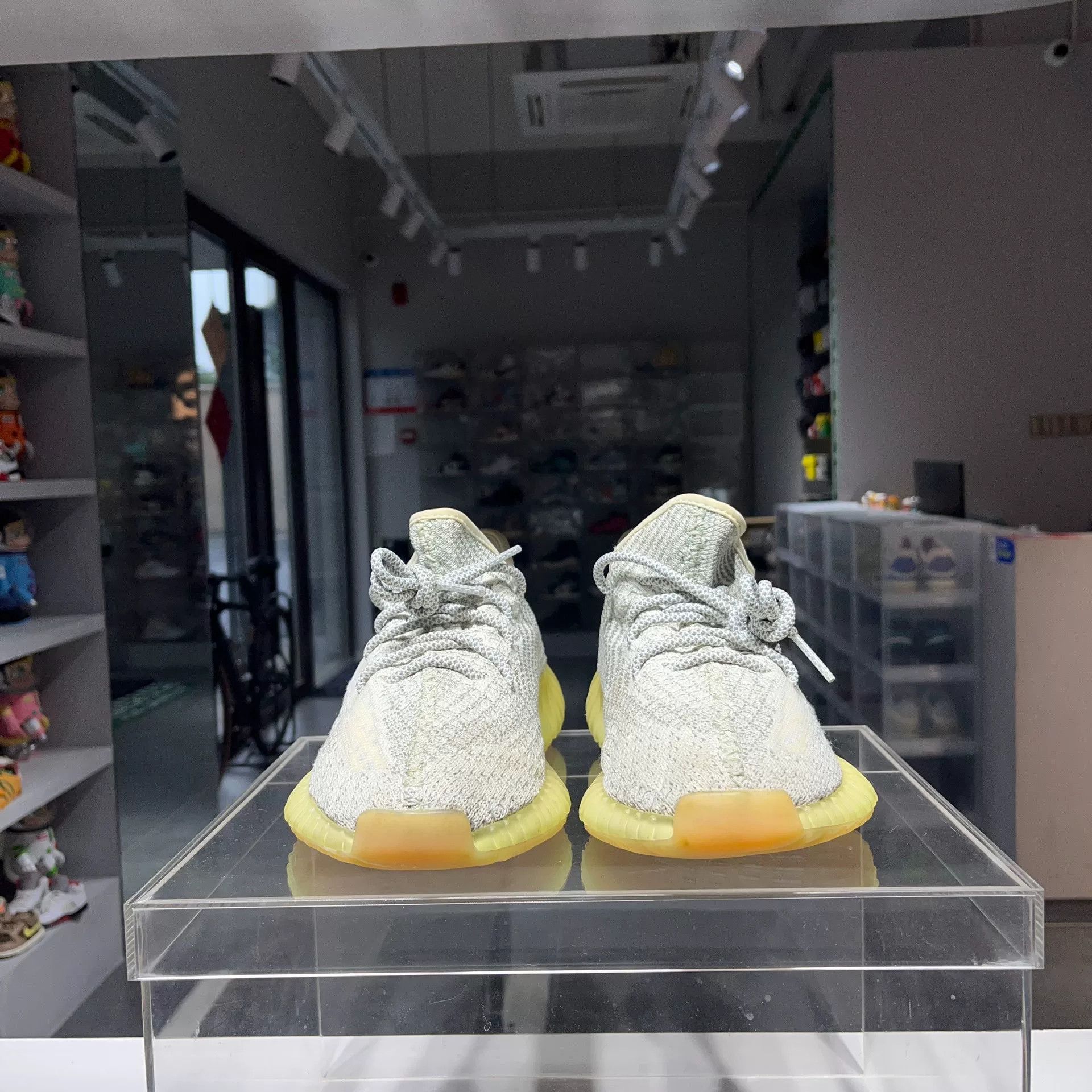 Adidas Adidas YEEZY Gray Lowtop Sneakers 9.5 Men Size US 9.5 / EU 42-43 - 2 Thumbnail