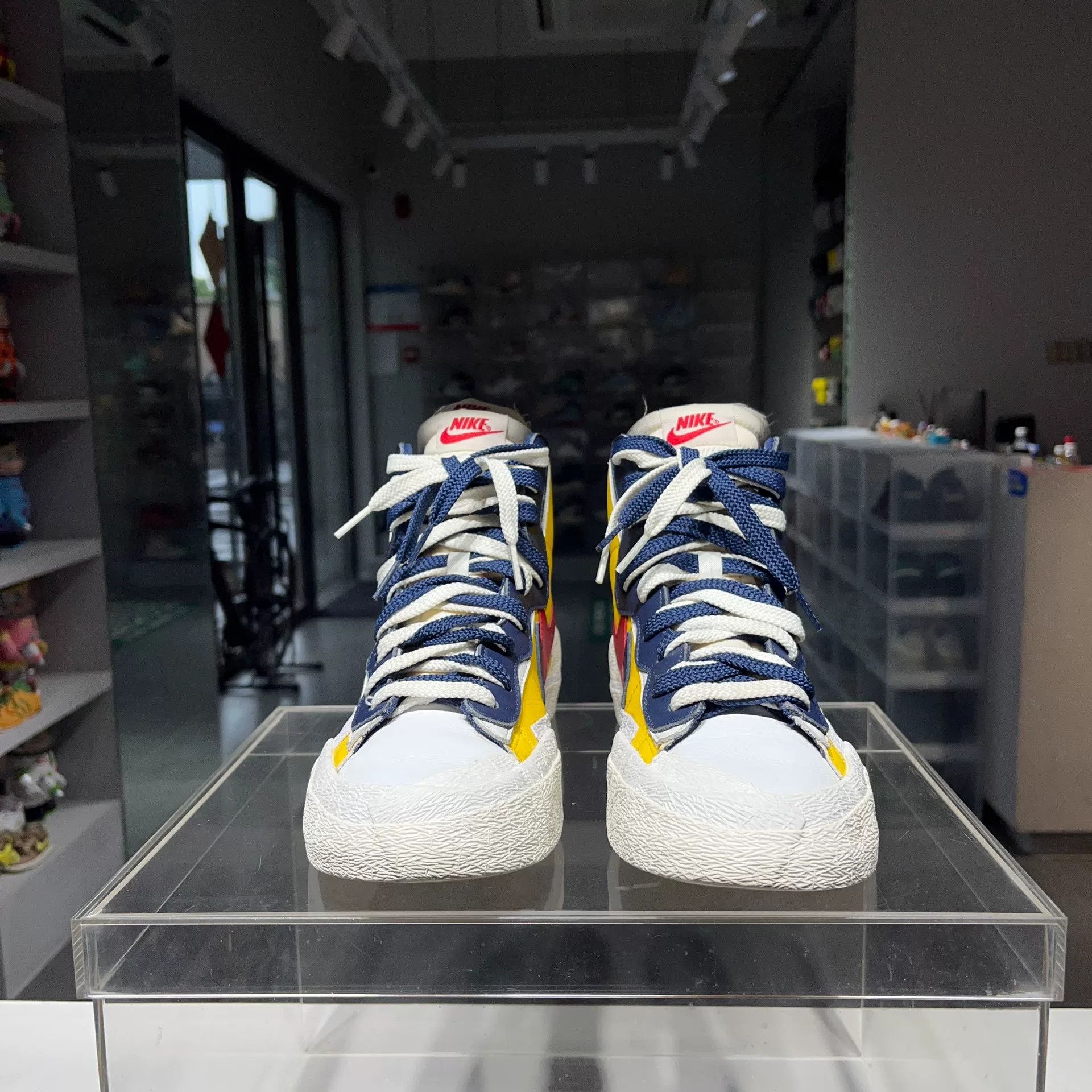 Sacai Sacai BLAZER Yellow Lowtop Sneakers 10 Men Size US 10 / EU 43 - 2 Thumbnail