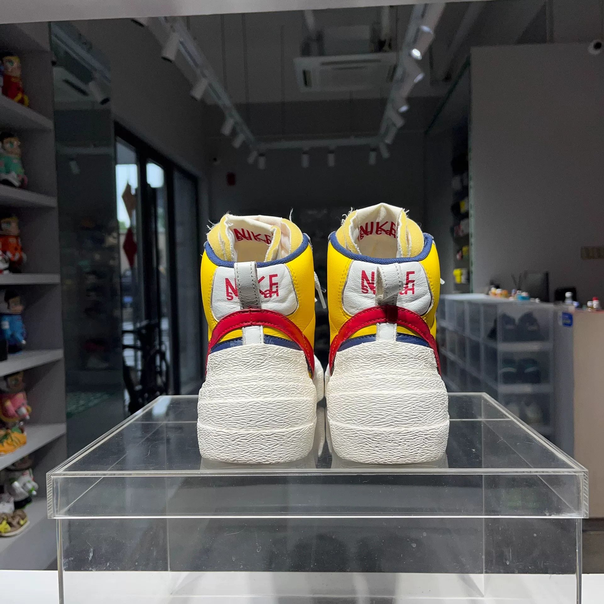 Sacai Sacai BLAZER Yellow Lowtop Sneakers 10 Men Size US 10 / EU 43 - 3 Thumbnail