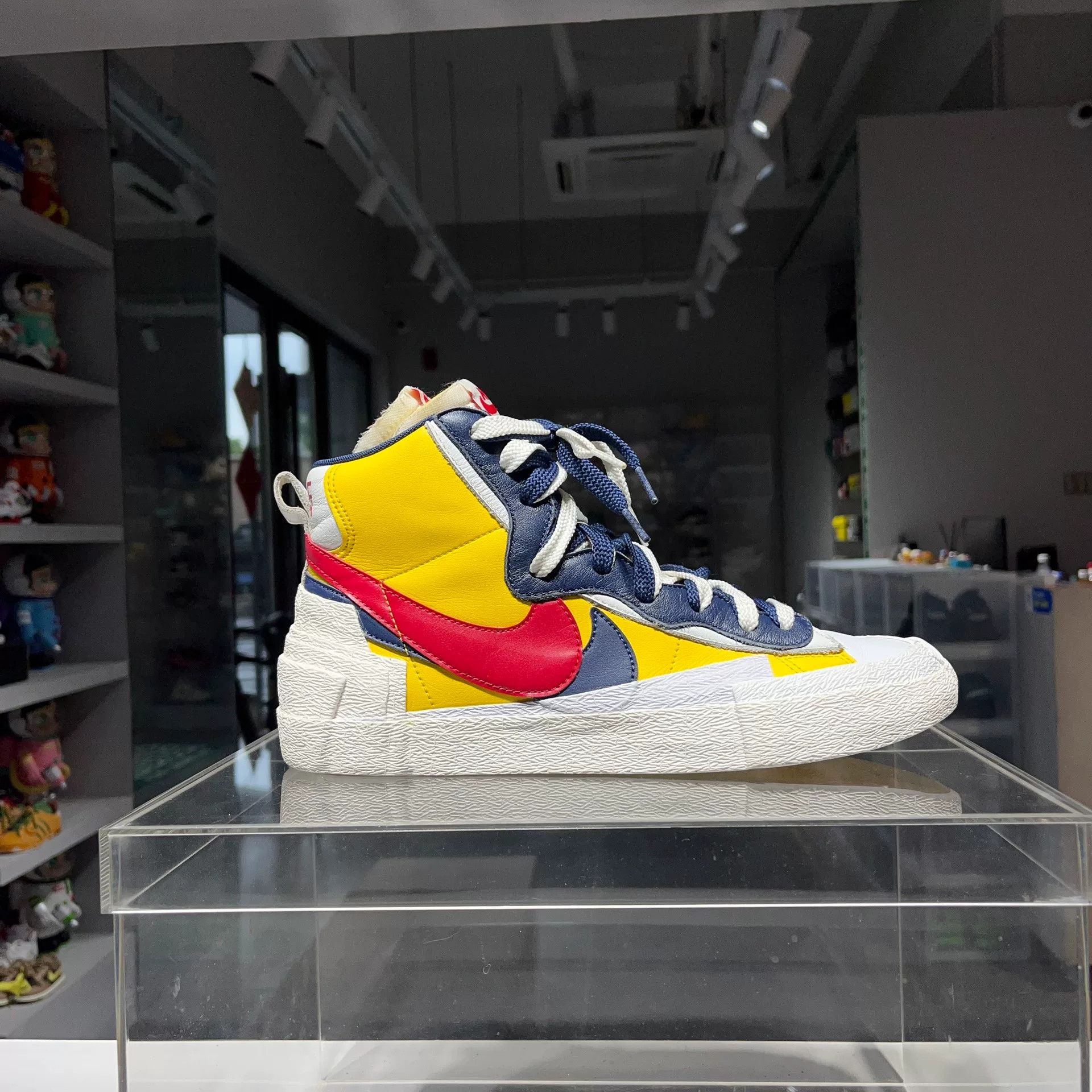 Sacai Sacai BLAZER Yellow Lowtop Sneakers 10 Men Size US 10 / EU 43 - 5 Thumbnail