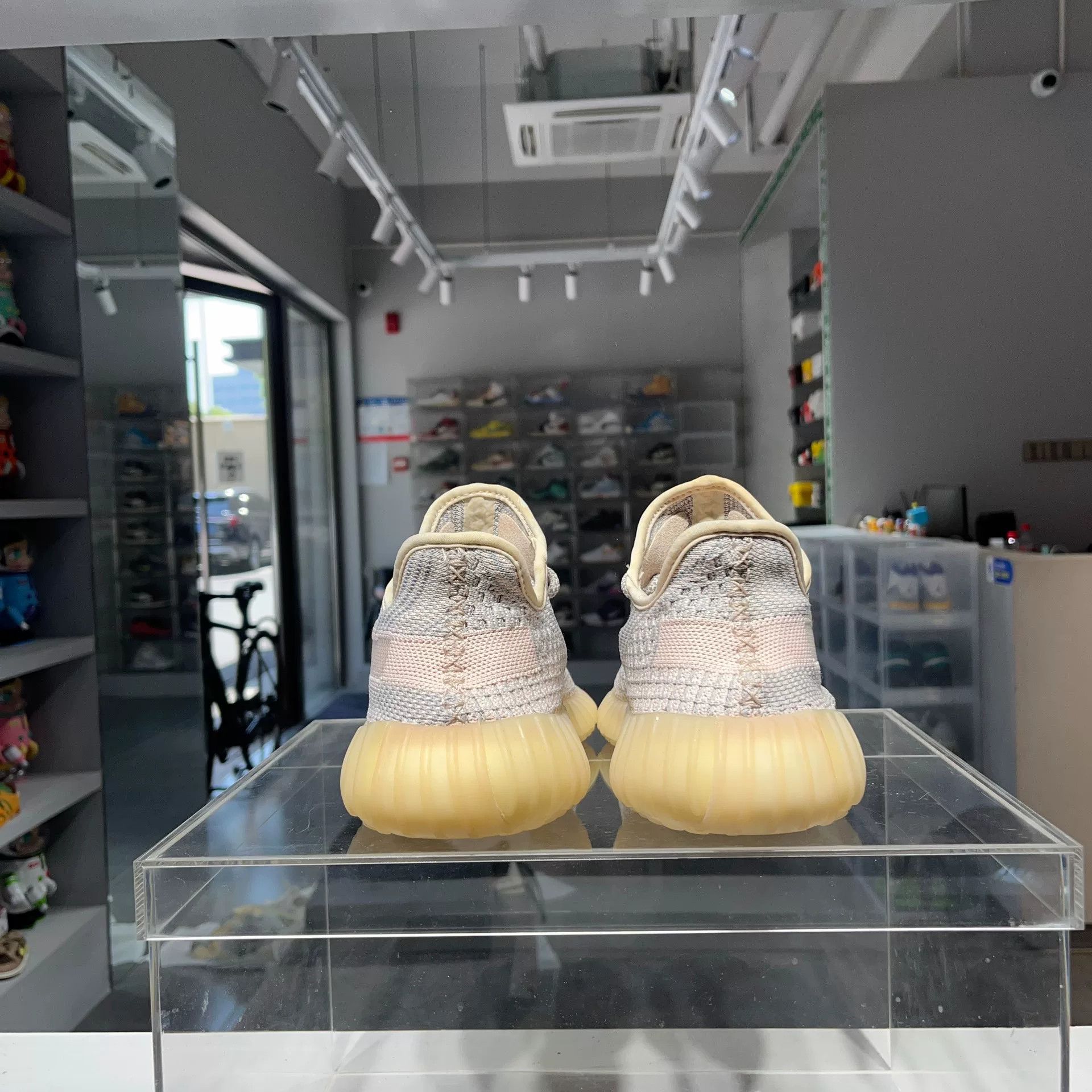 Yeezy Yeezy Pink Lowtop Sneakers 39 Men Size US 6.5 / EU 39-40 - 3 Thumbnail