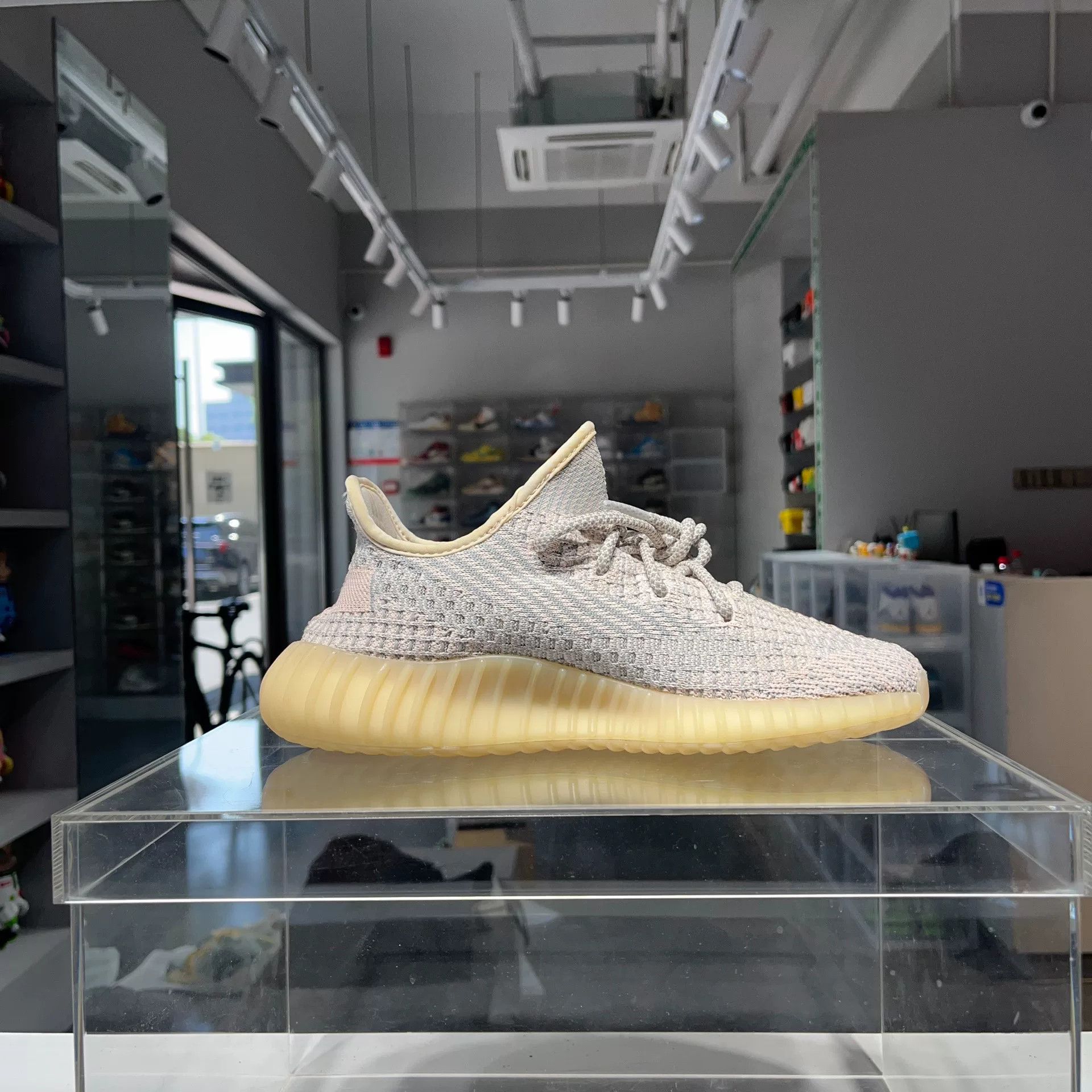 Yeezy Yeezy Pink Lowtop Sneakers 39 Men Size US 6.5 / EU 39-40 - 5 Thumbnail