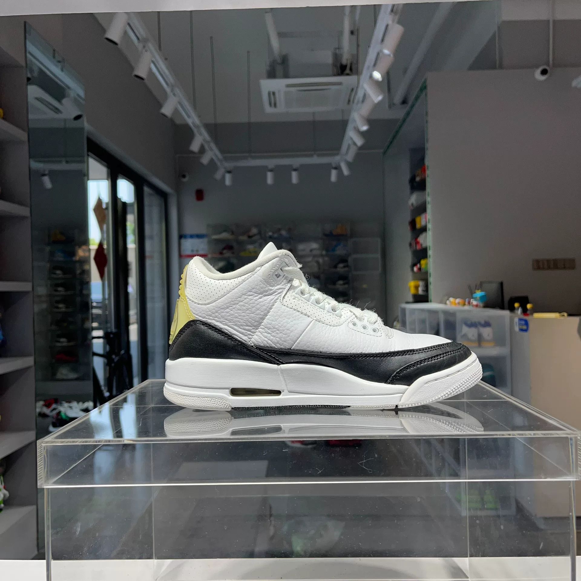 Nike Nike Lowtop Sneakers 37 Men Size US 5 / EU 37 - 4 Thumbnail