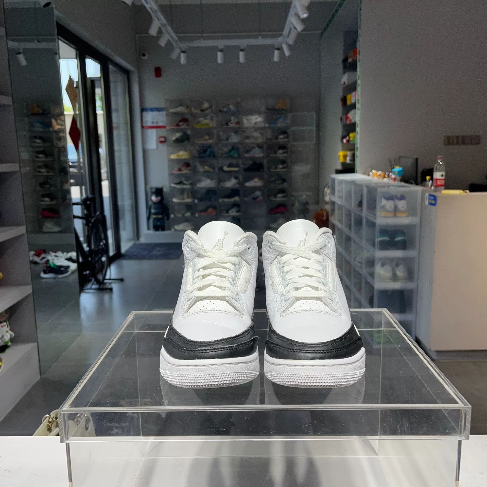 Nike Nike Lowtop Sneakers 37 Men Size US 5 / EU 37 - 2 Thumbnail