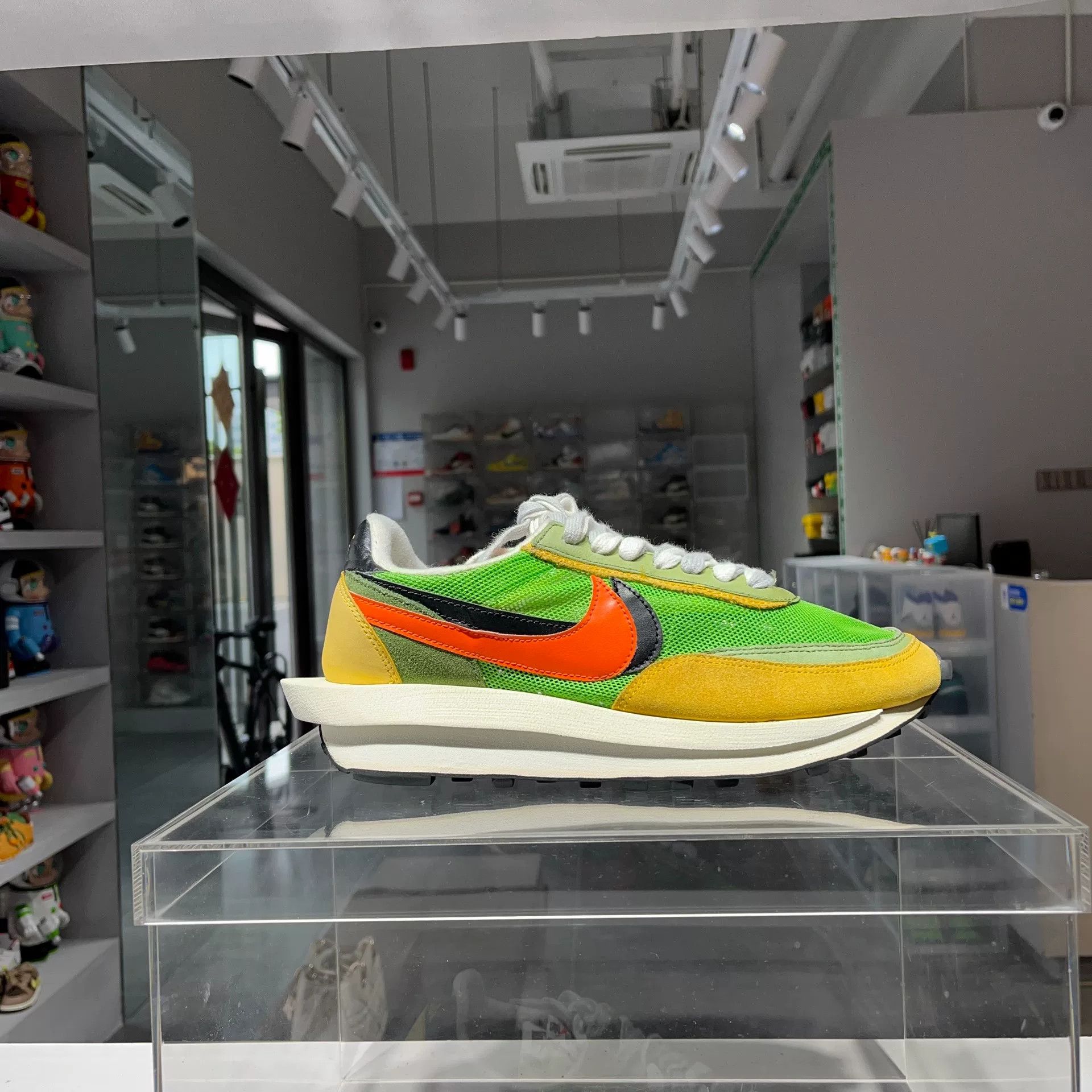 Nike Nike Yellow Lowtop Sneakers 43 Men Size US 10 / EU 43 - 5 Thumbnail