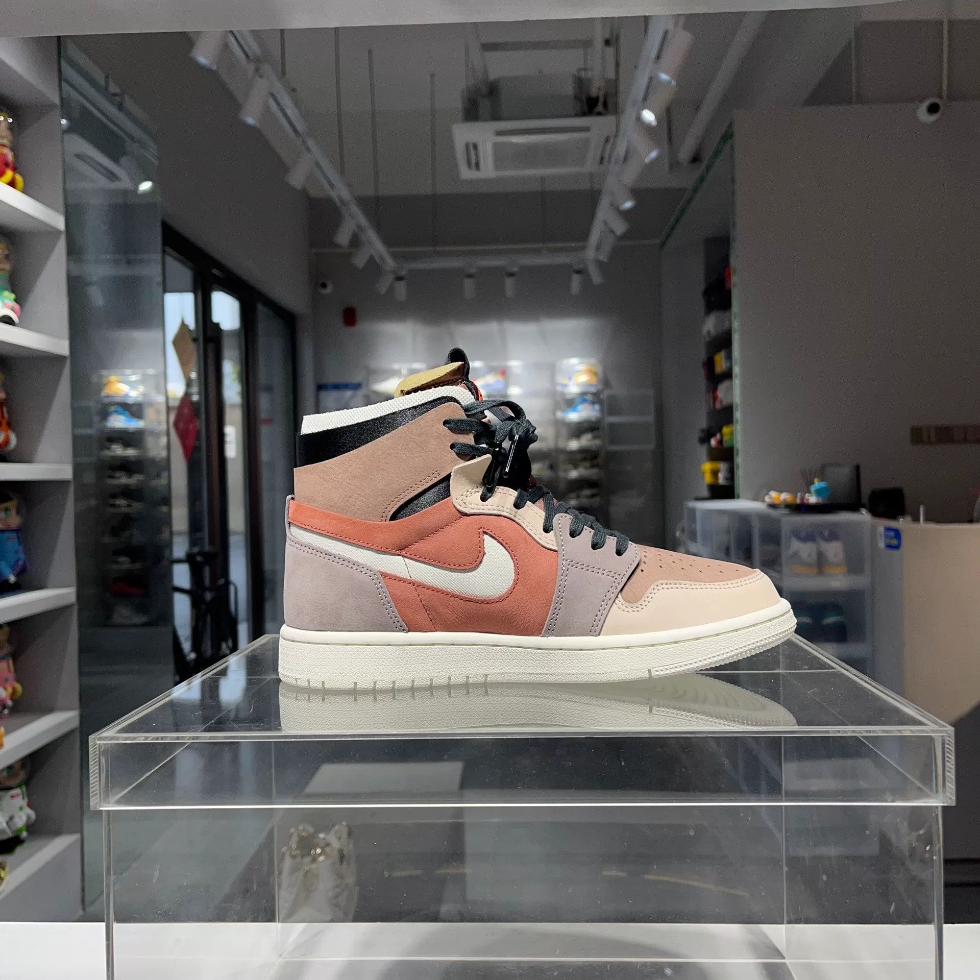 Nike Nike Pink Lowtop Sneakers 37 Men Size US 5 / EU 37 - 4 Thumbnail