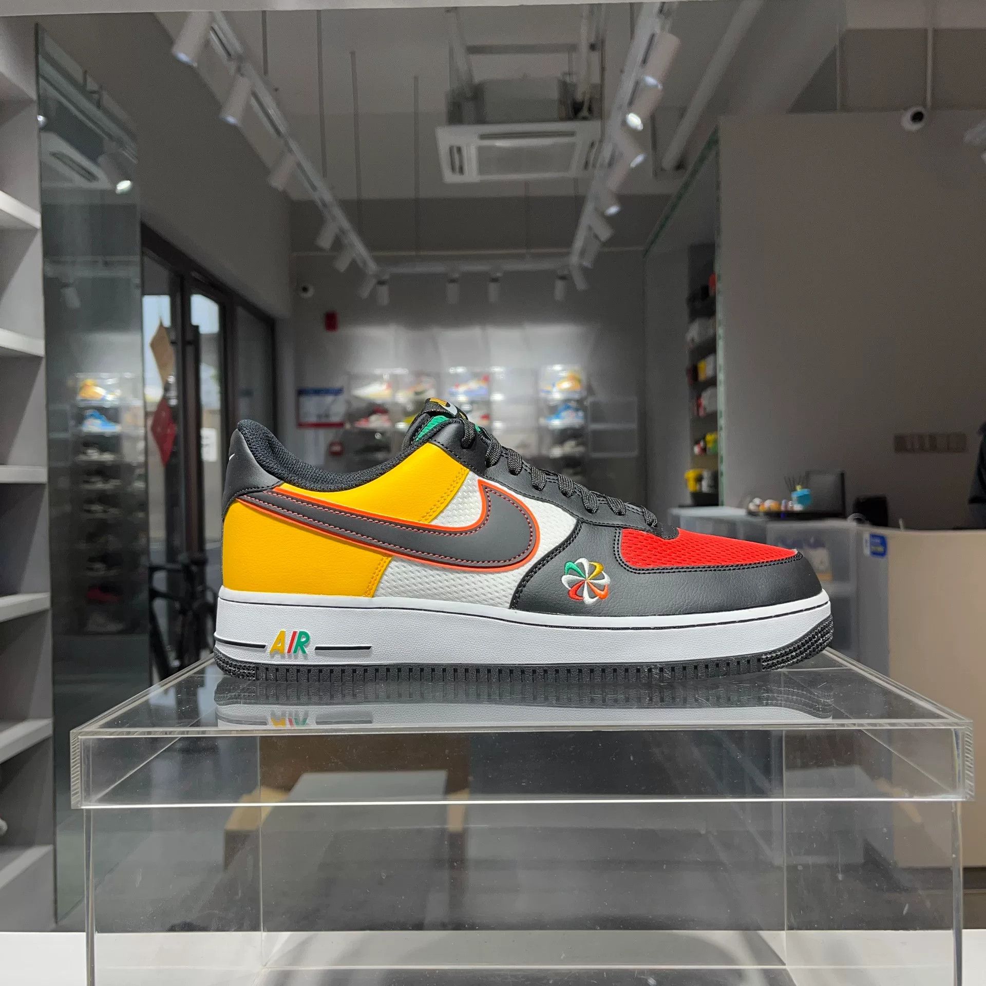 Nike Nike Orange Lowtop Sneakers 45 Men Size US 11.5 / EU 44-45 - 5 Thumbnail