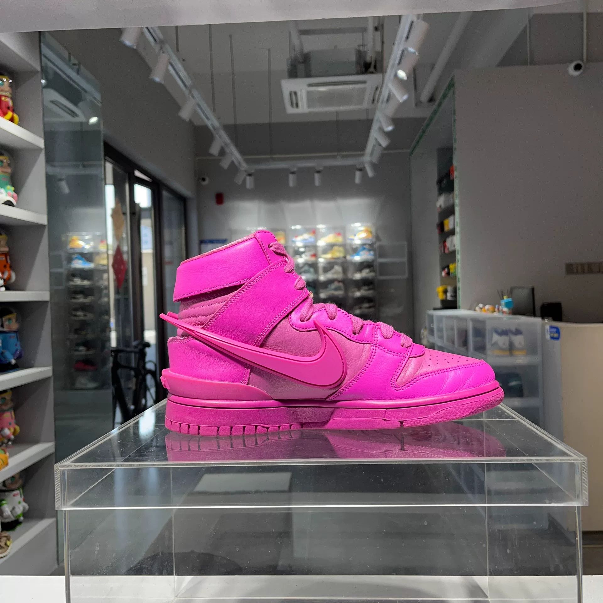Nike Ambush Pink Lowtop Sneakers 39 Men Size US 6.5 / EU 39-40 - 4 Thumbnail
