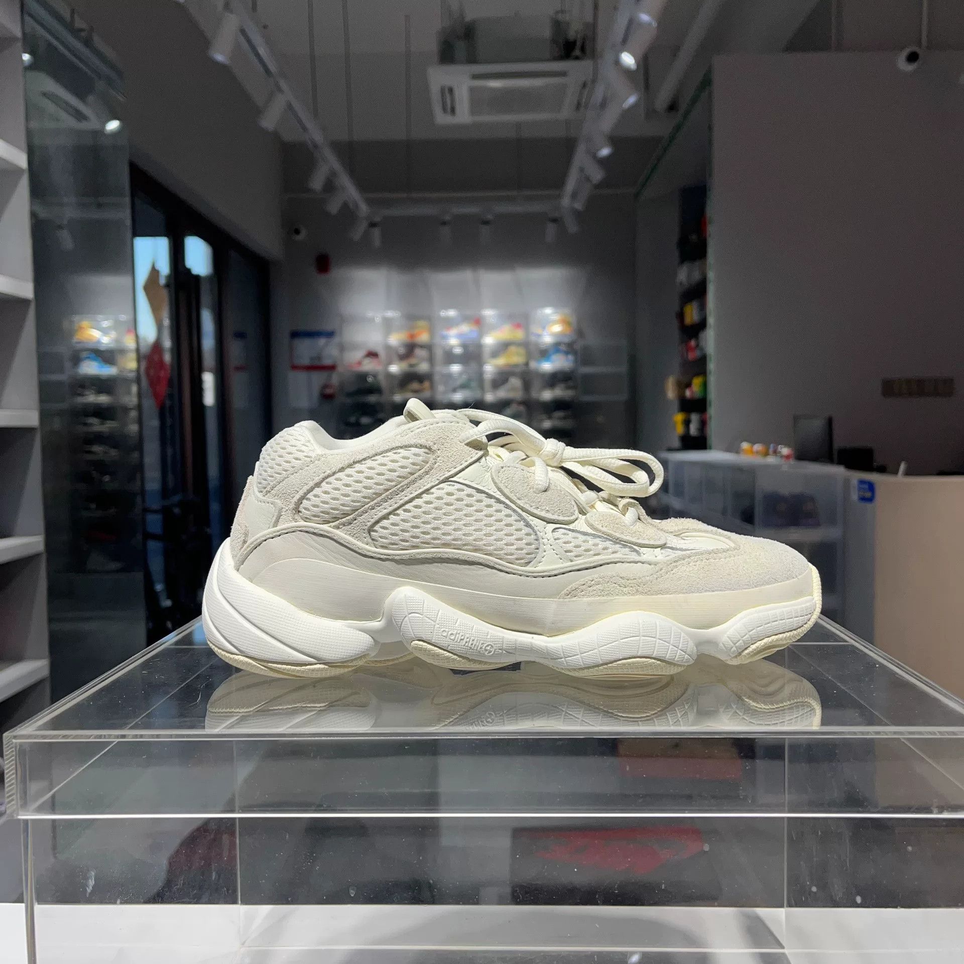 Yeezy Yeezy White Lowtop Sneakers 39 Men Size US 6.5 / EU 39-40 - 5 Thumbnail