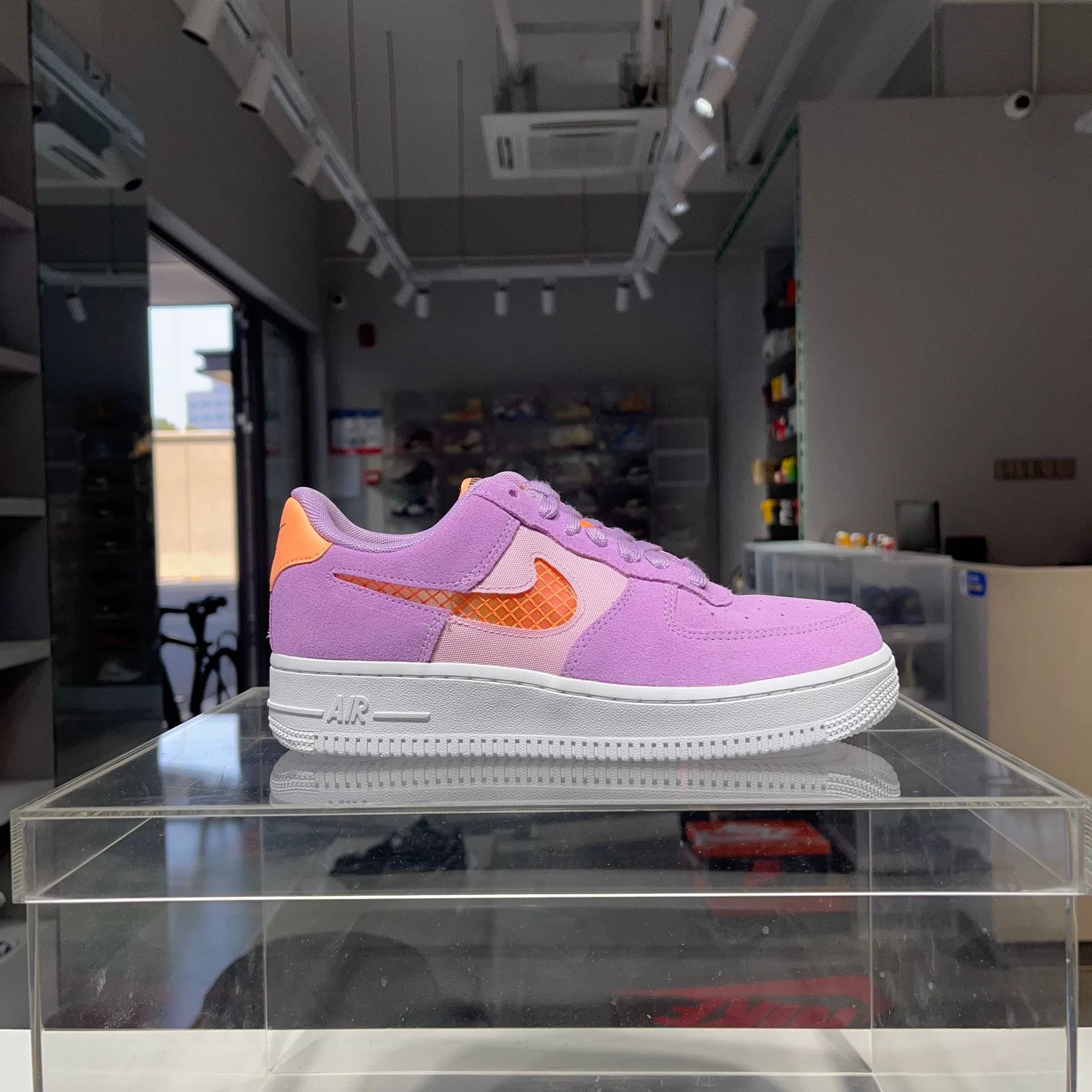 Nike Nike Purple Lowtop Sneakers 36 Men Size US 5 / EU 37 - 5 Thumbnail
