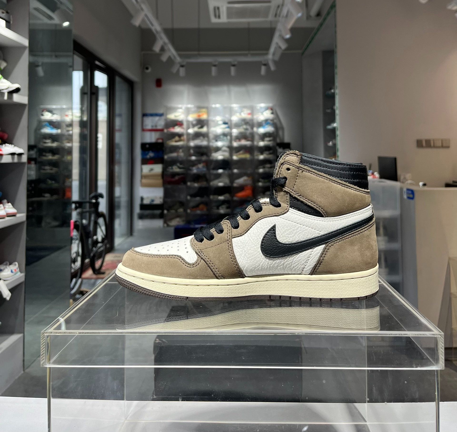 Nike Nike Lowtop Sneakers 42 Men Size US 9 / EU 42 - 5 Thumbnail