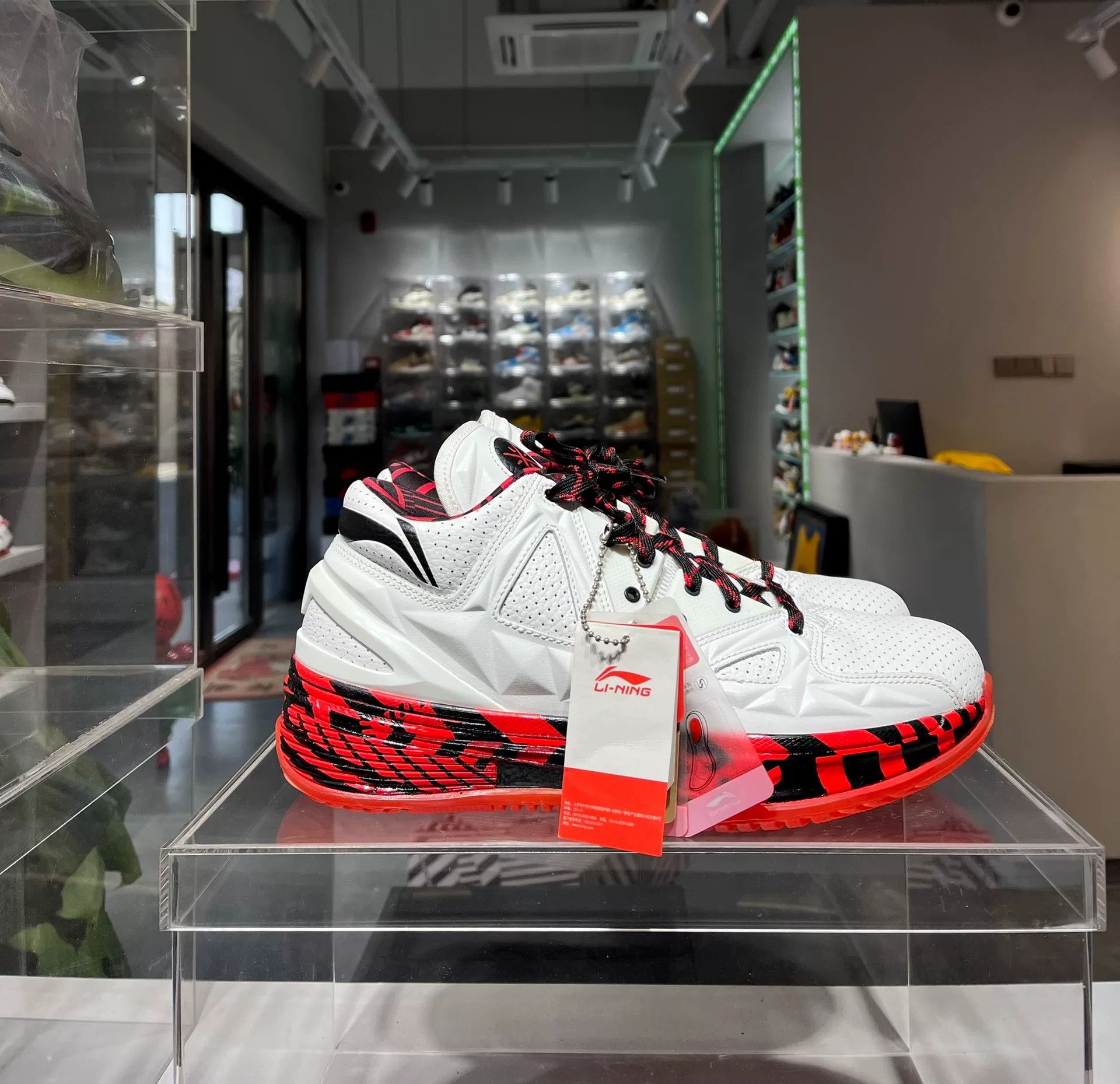 Li-Ning Li-Ning Lowtop Sneakers 43.5 Men Size US 10.5 / EU 43-44 - 3 Thumbnail