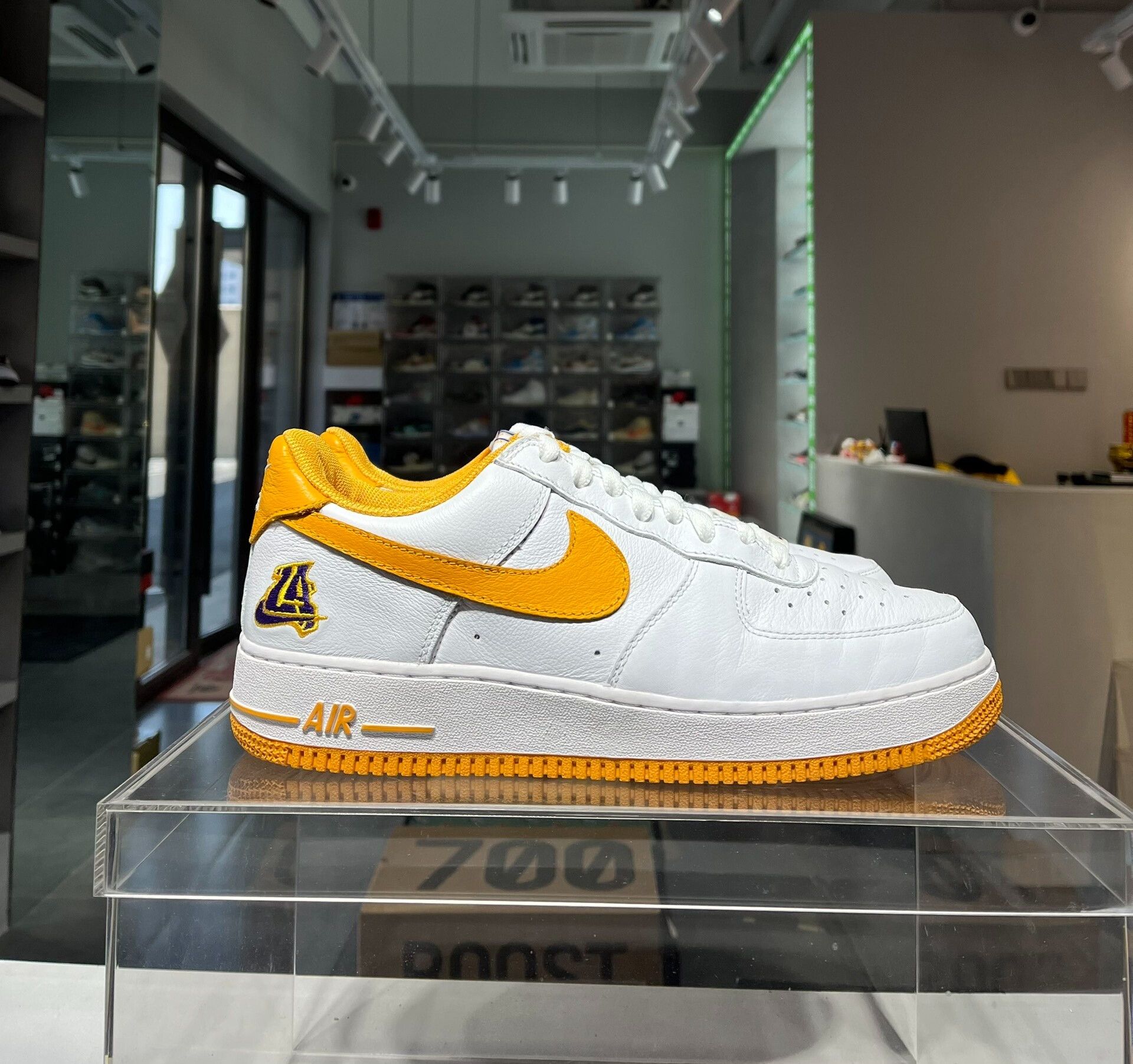Nike Nike AF1 Limited Lowtop Sneakers 44 Men Size US 10.5 / EU 43-44 - 2 Thumbnail