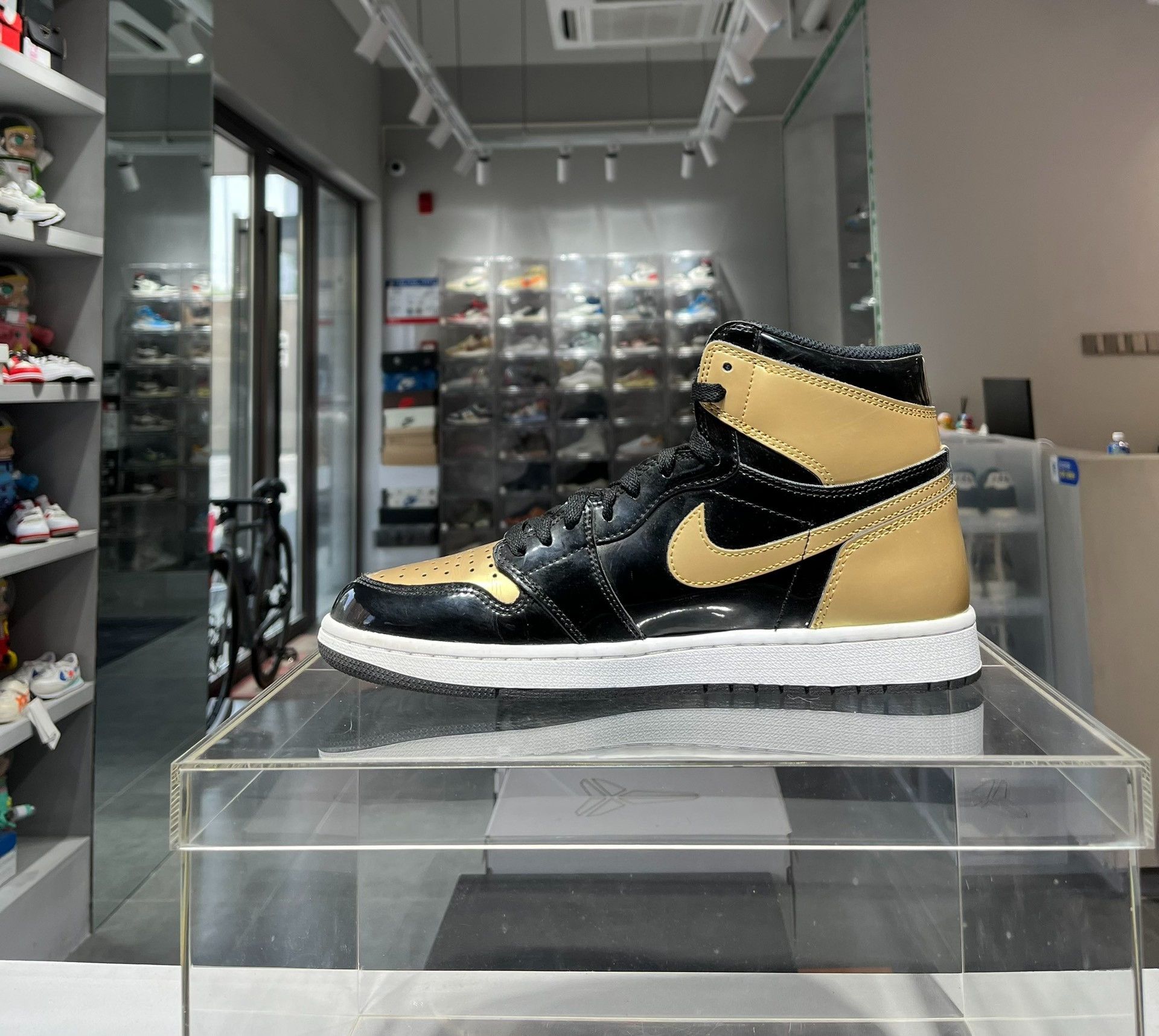 Nike Nike Black Lowtop Sneakers 42 Men Size US 9 / EU 42 - 5 Thumbnail