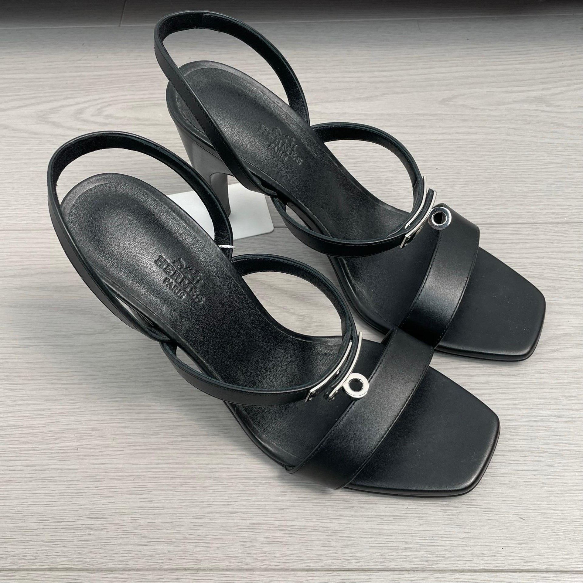 Hermes Hermes Silver Sandals 38.5 Women Size US 7.5 / IT 37.5 - 3 Thumbnail