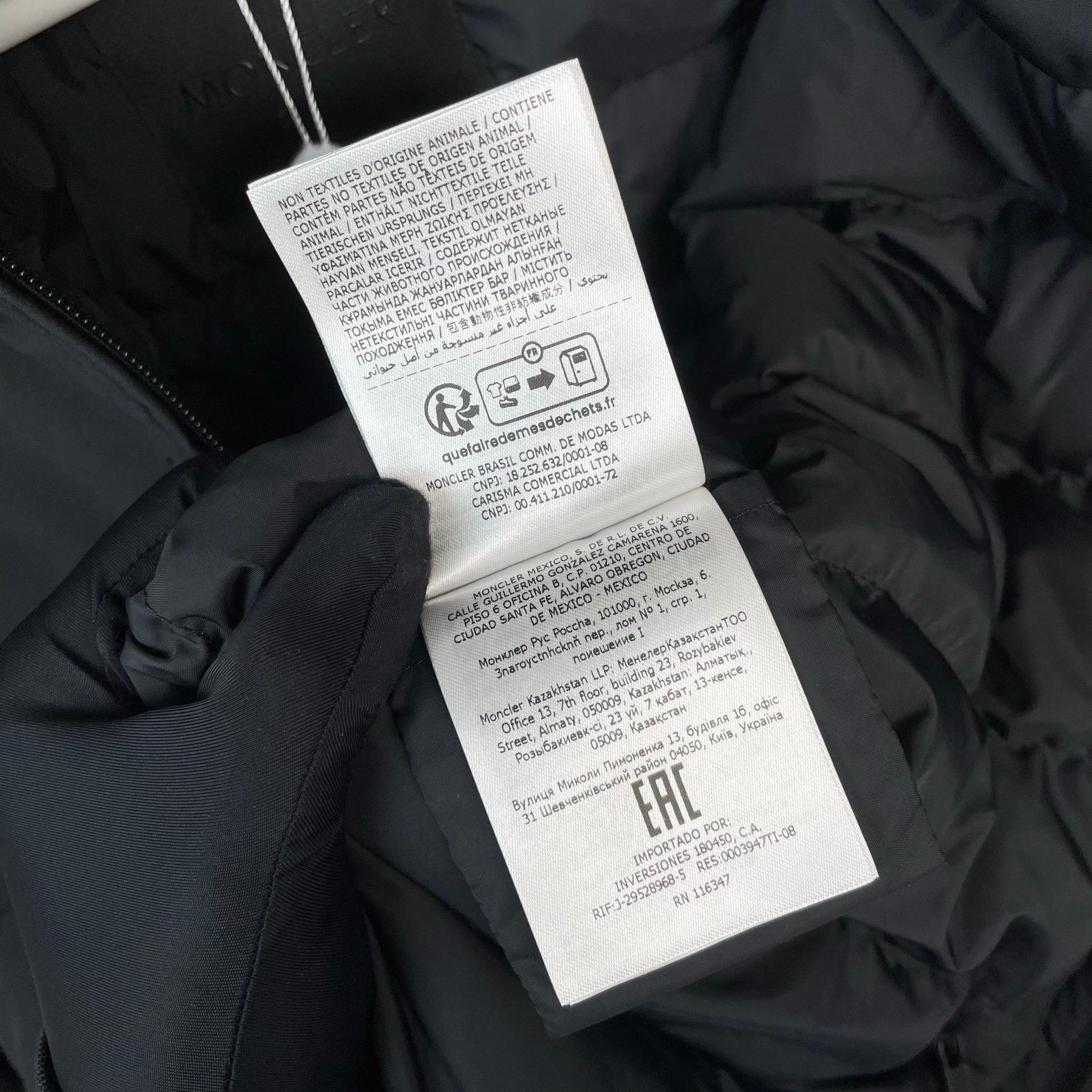 Moncler Moncler Black Heavy Coat 5 Men Size US XS / EU 42 / 0 - 6 Thumbnail