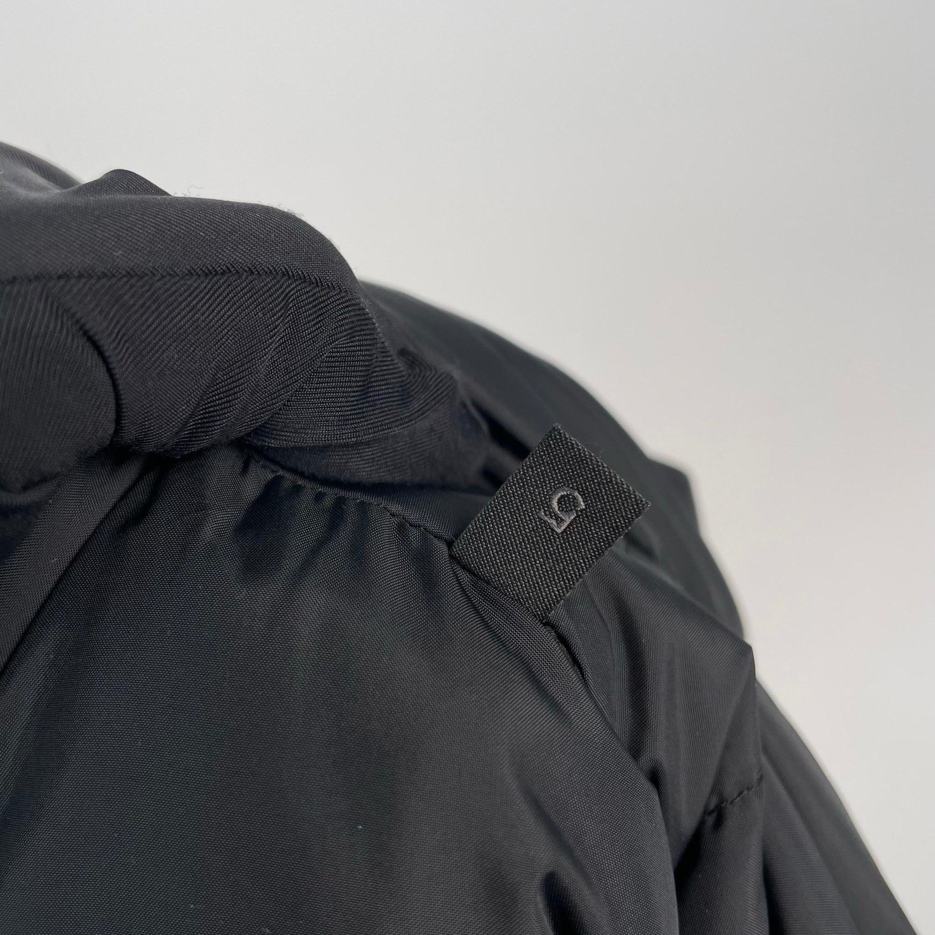 Moncler Moncler Black Heavy Coat 5 Men Size US XS / EU 42 / 0 - 8 Thumbnail