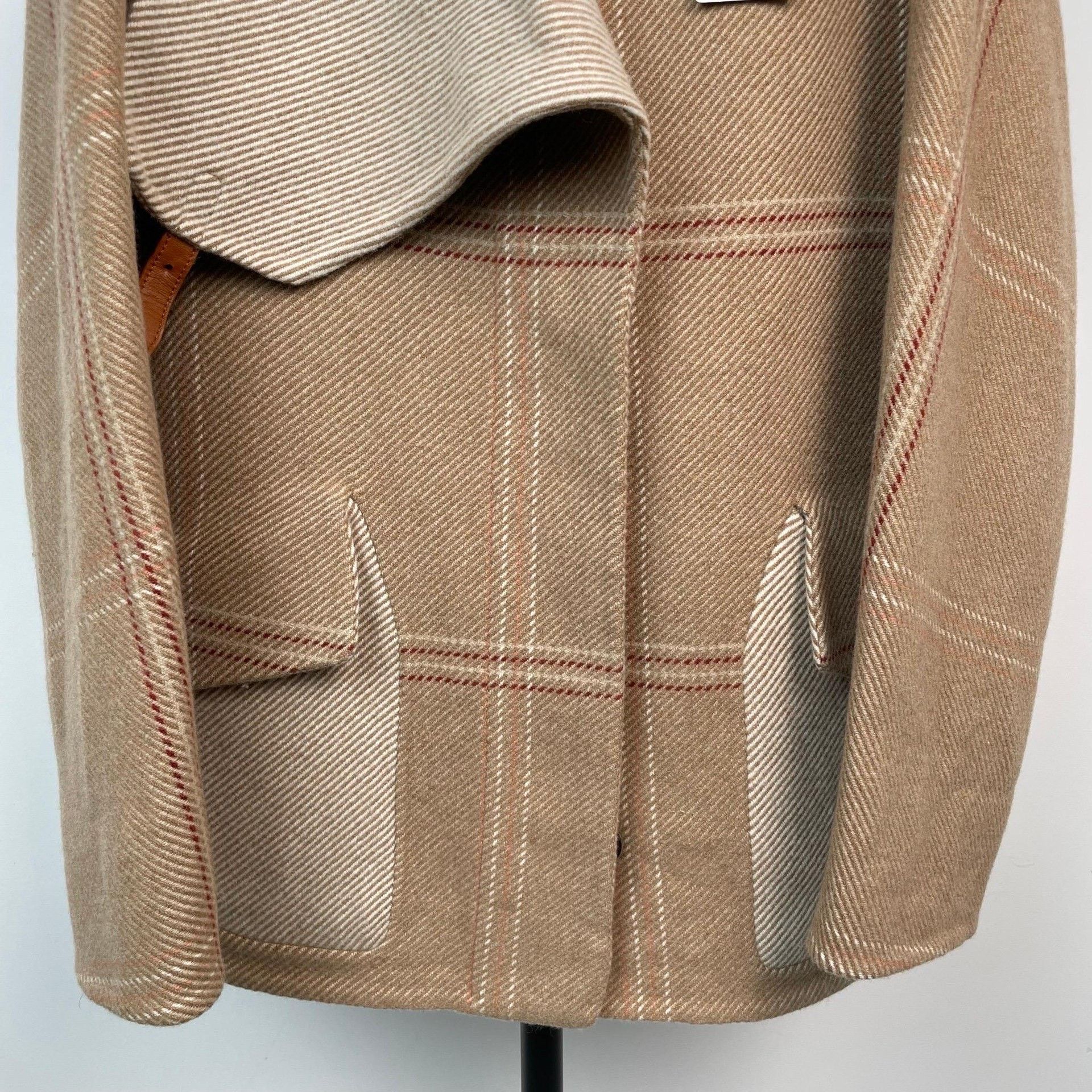 Hermes Hermes Plaid Beige Coat M Women Size M / US 6-8 / IT 42-44 - 6 Thumbnail