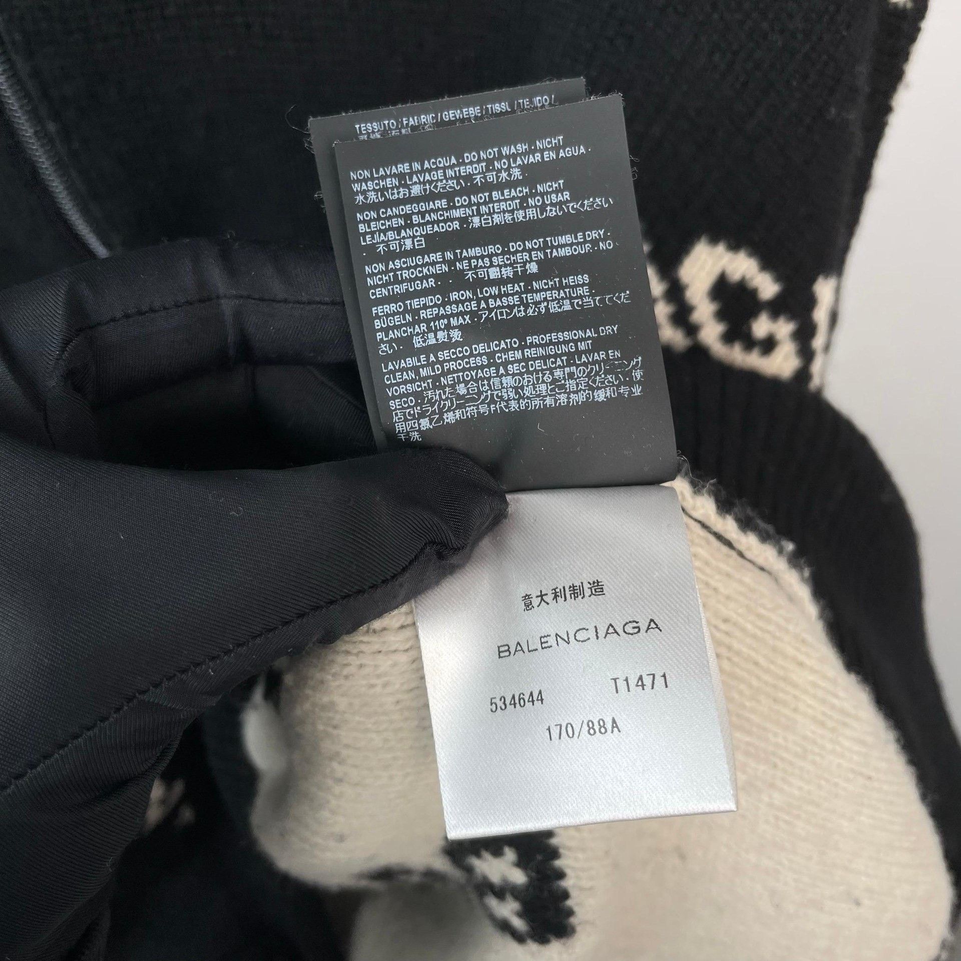 Balenciaga Balenciaga Black Sweater XS Men Size US XS / EU 42 / 0 - 9 Thumbnail