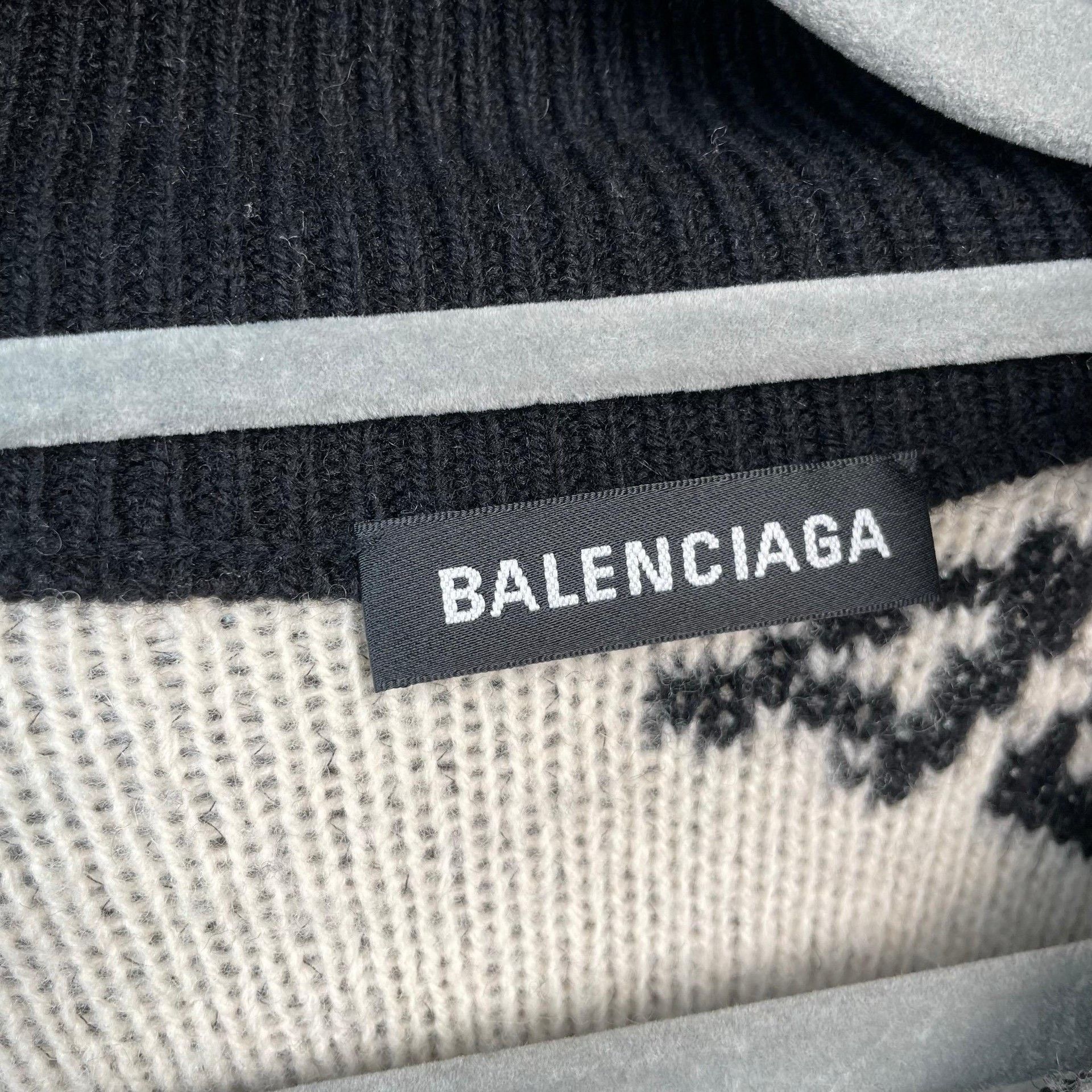 Balenciaga Balenciaga Black Sweater XS Men Size US XS / EU 42 / 0 - 5 Thumbnail